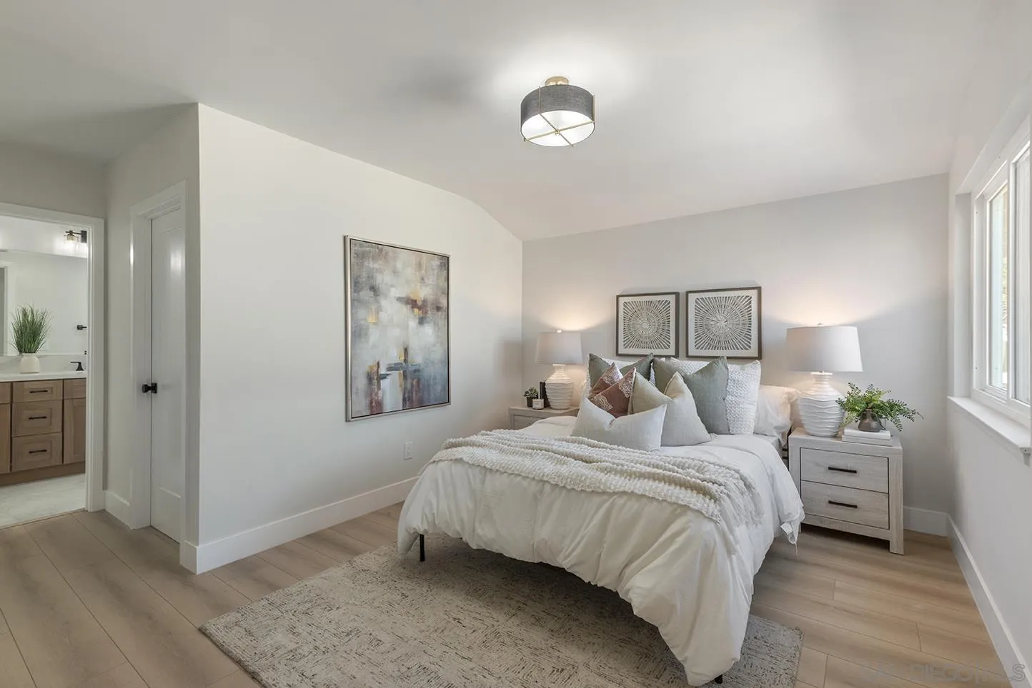 https://cdn.realtyfeed.com/cdn/127/250041316/1e822c771f4a80701f8d504f6d30292a.webp