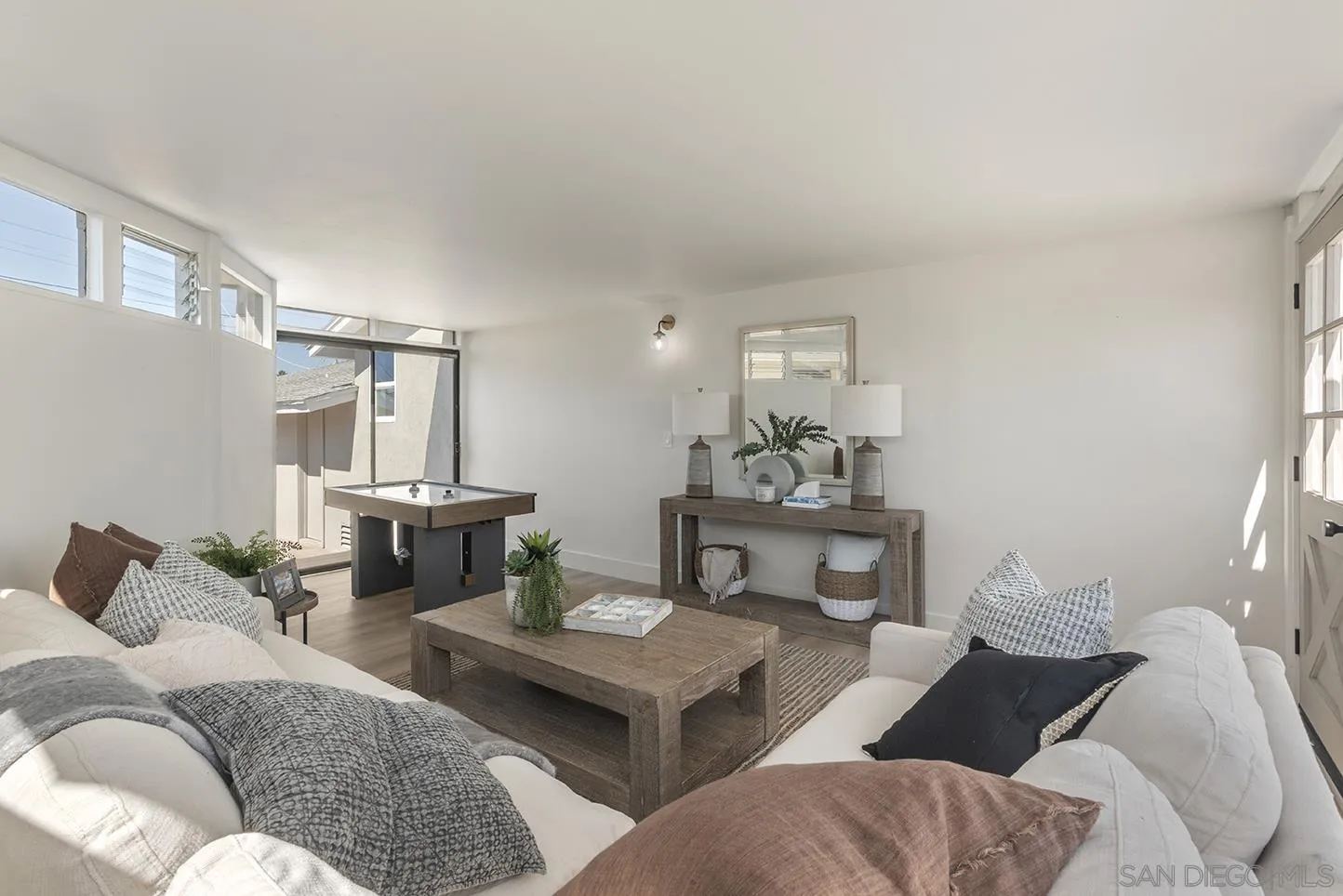 https://cdn.realtyfeed.com/cdn/127/250041316/f745b186d8ad0c7c54fa7ca4aa2d5487.webp