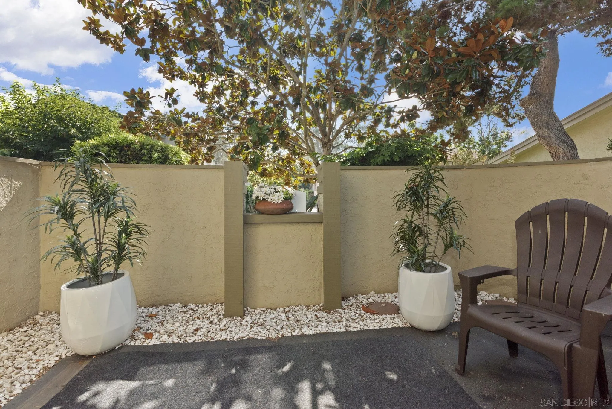 https://cdn.realtyfeed.com/cdn/127/250041318/18d0280f5a694a64210106fa5e87cae9.webp