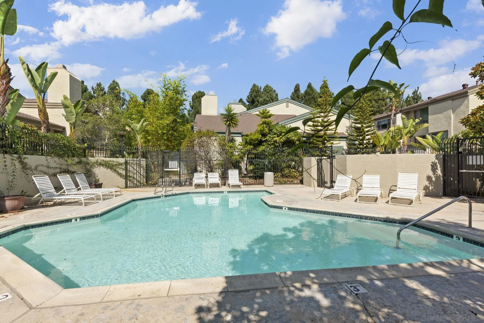 https://cdn.realtyfeed.com/cdn/127/250041318/49fb422cfe0919e567f6560aeabc8e0a.webp