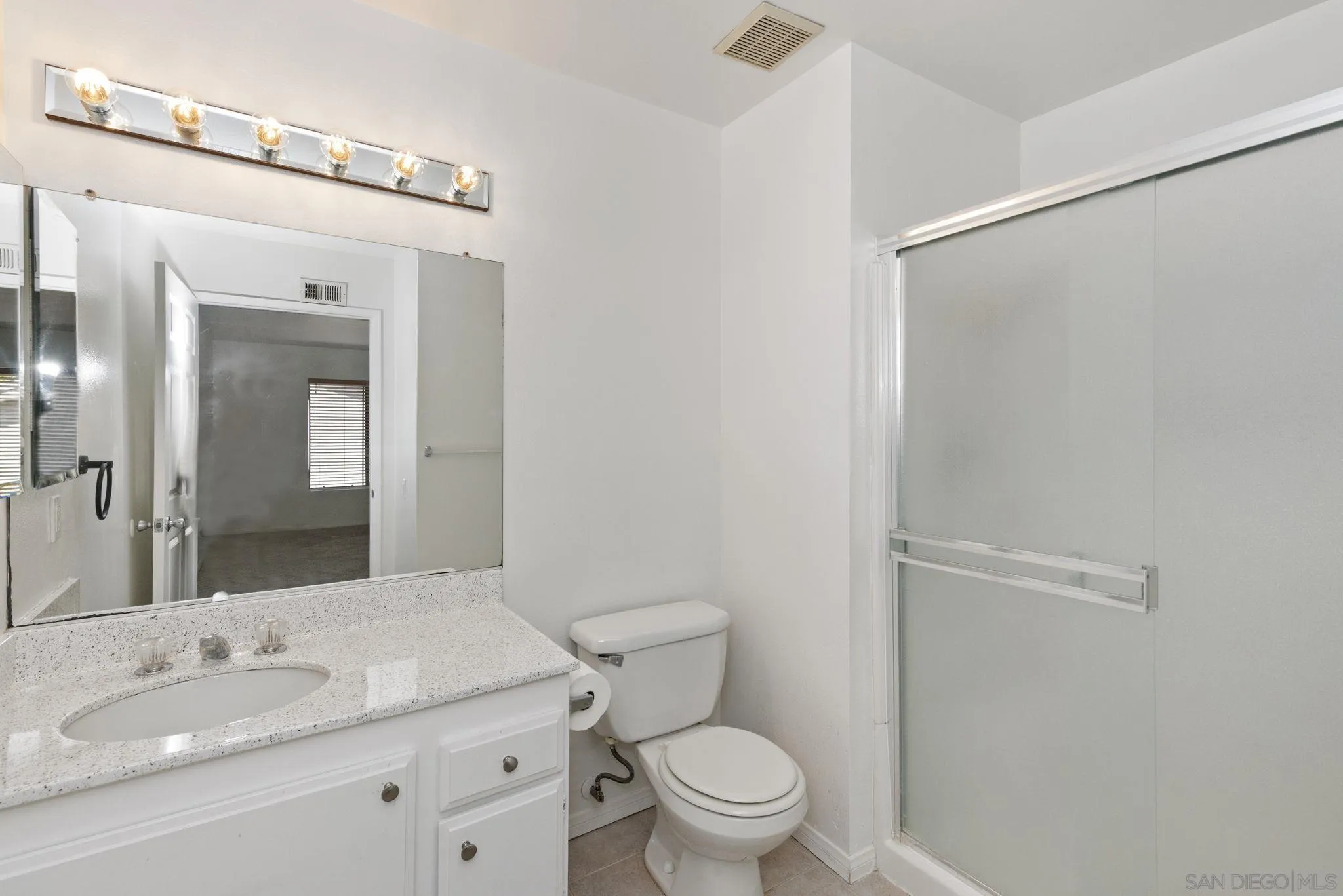 https://cdn.realtyfeed.com/cdn/127/250041318/a3a824473f41a94c36bf46c5ebe4a2e3.webp