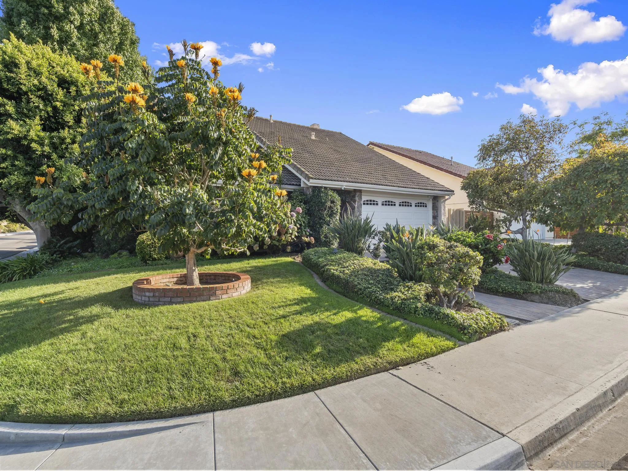 https://cdn.realtyfeed.com/cdn/127/250041319/c563014b6e2f65d9c3e9df15e1eede8a.webp