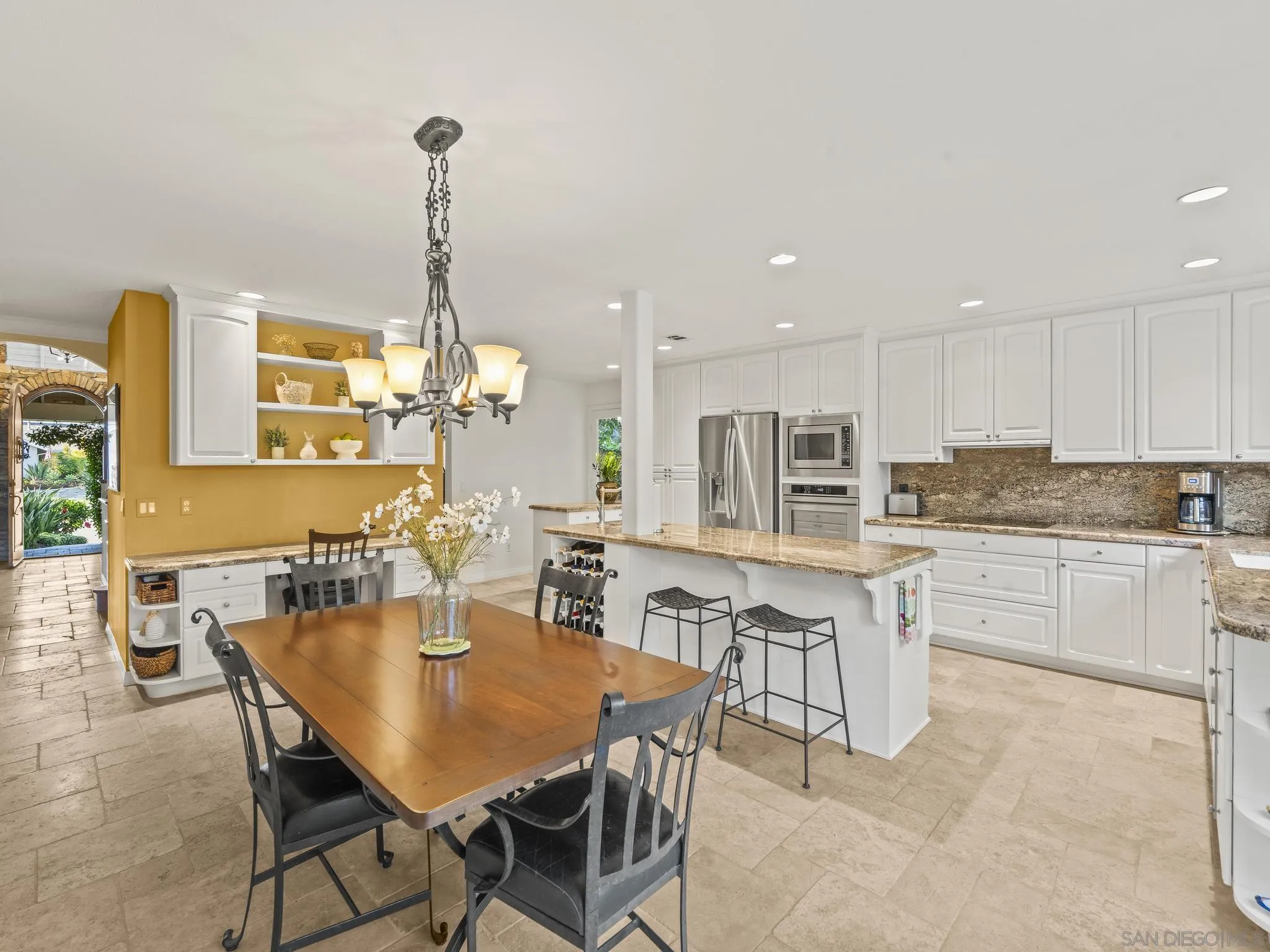https://cdn.realtyfeed.com/cdn/127/250041319/d6014c6a9149dce723a163572ad883f8.webp