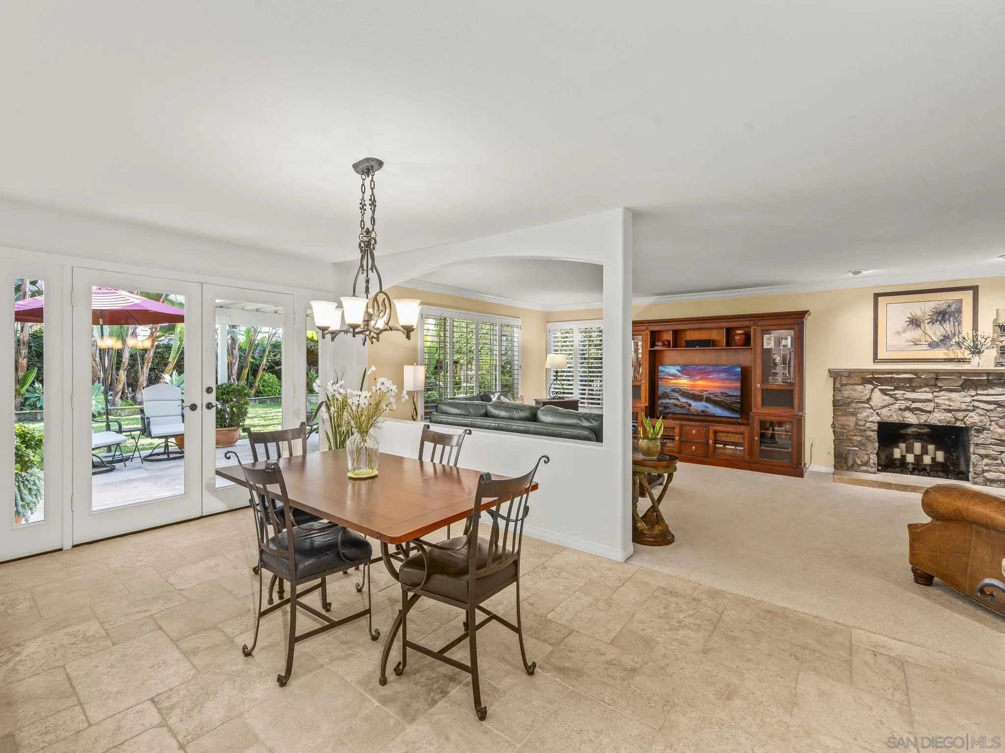 https://cdn.realtyfeed.com/cdn/127/250041319/efdc7b9fe859fcb26d665aabf387533d.webp