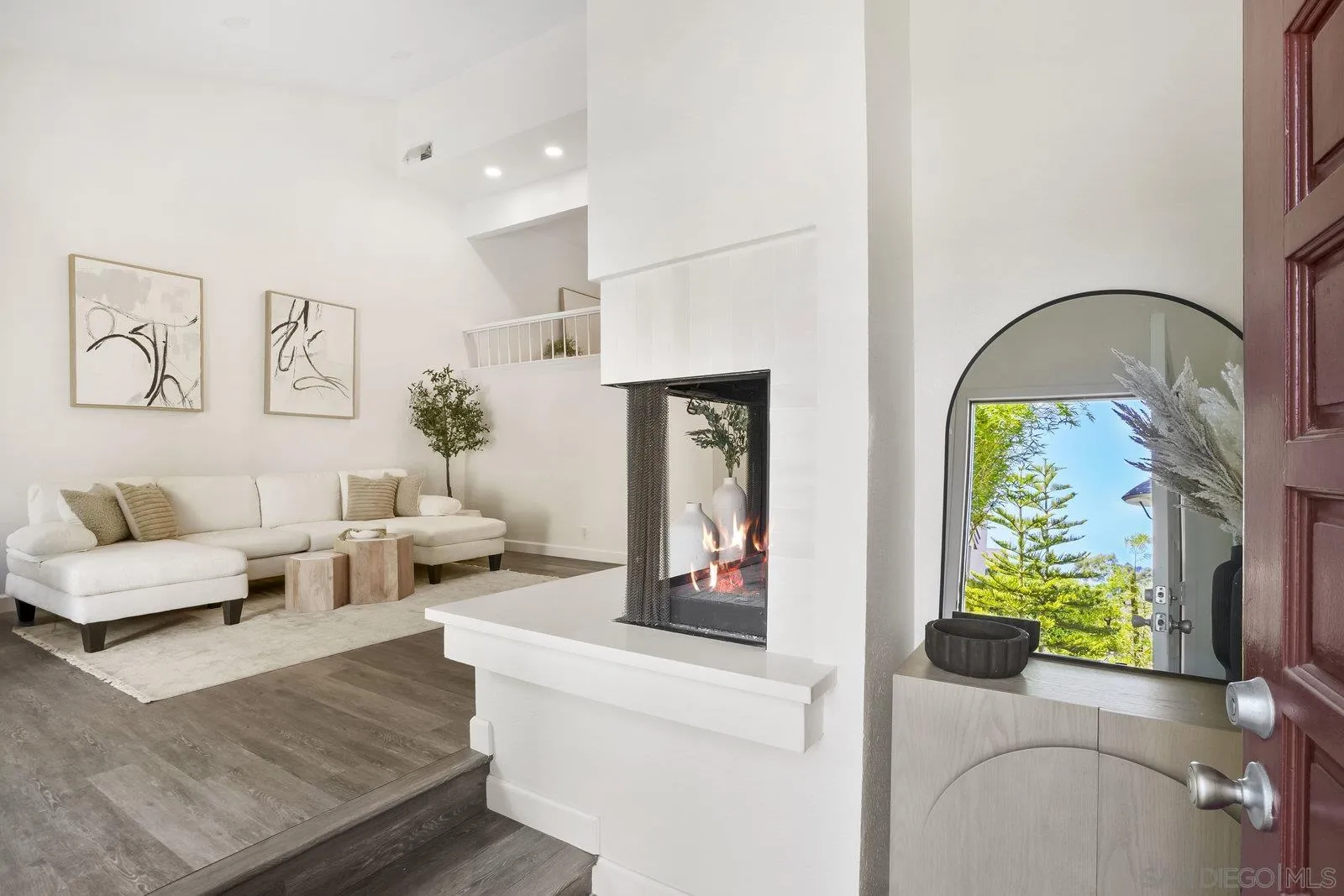 Photo #3: 250041320 Listing 