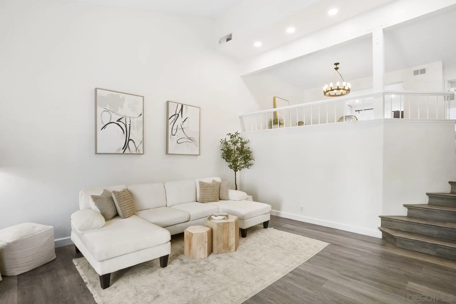 Photo #4: 250041320 Listing 
