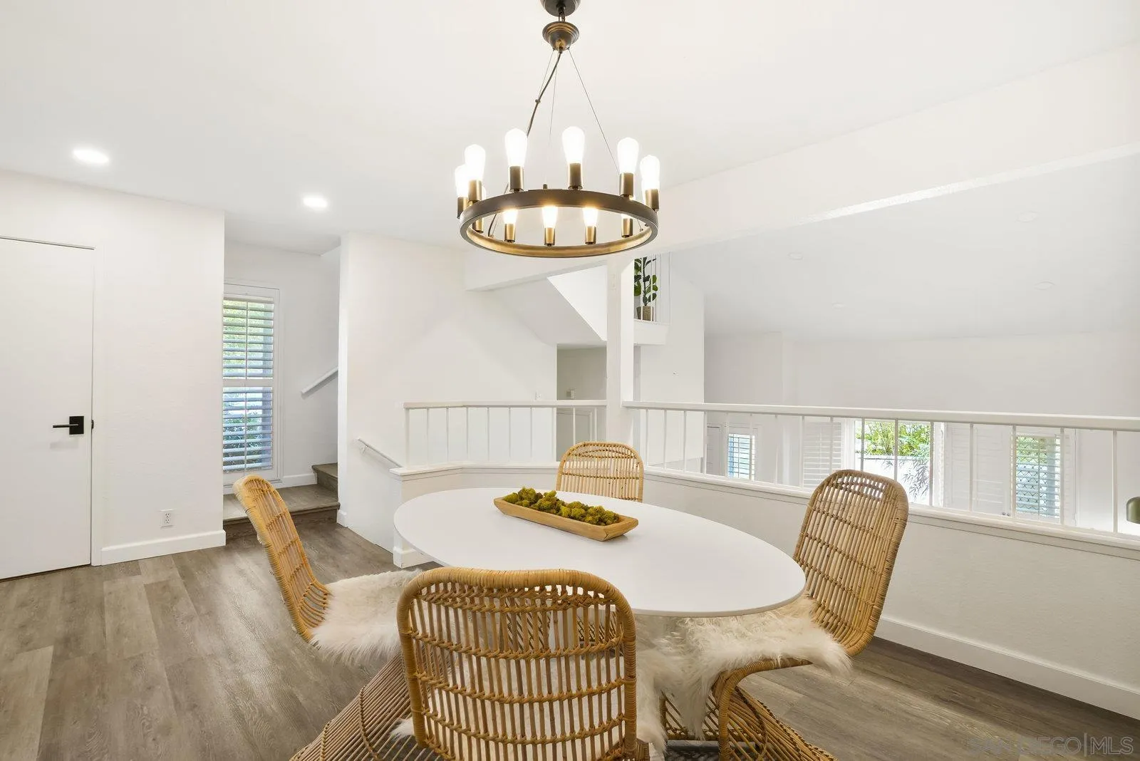 https://cdn.realtyfeed.com/cdn/127/250041320/ad006d47d08eae5ea23139dafd635d4b.webp