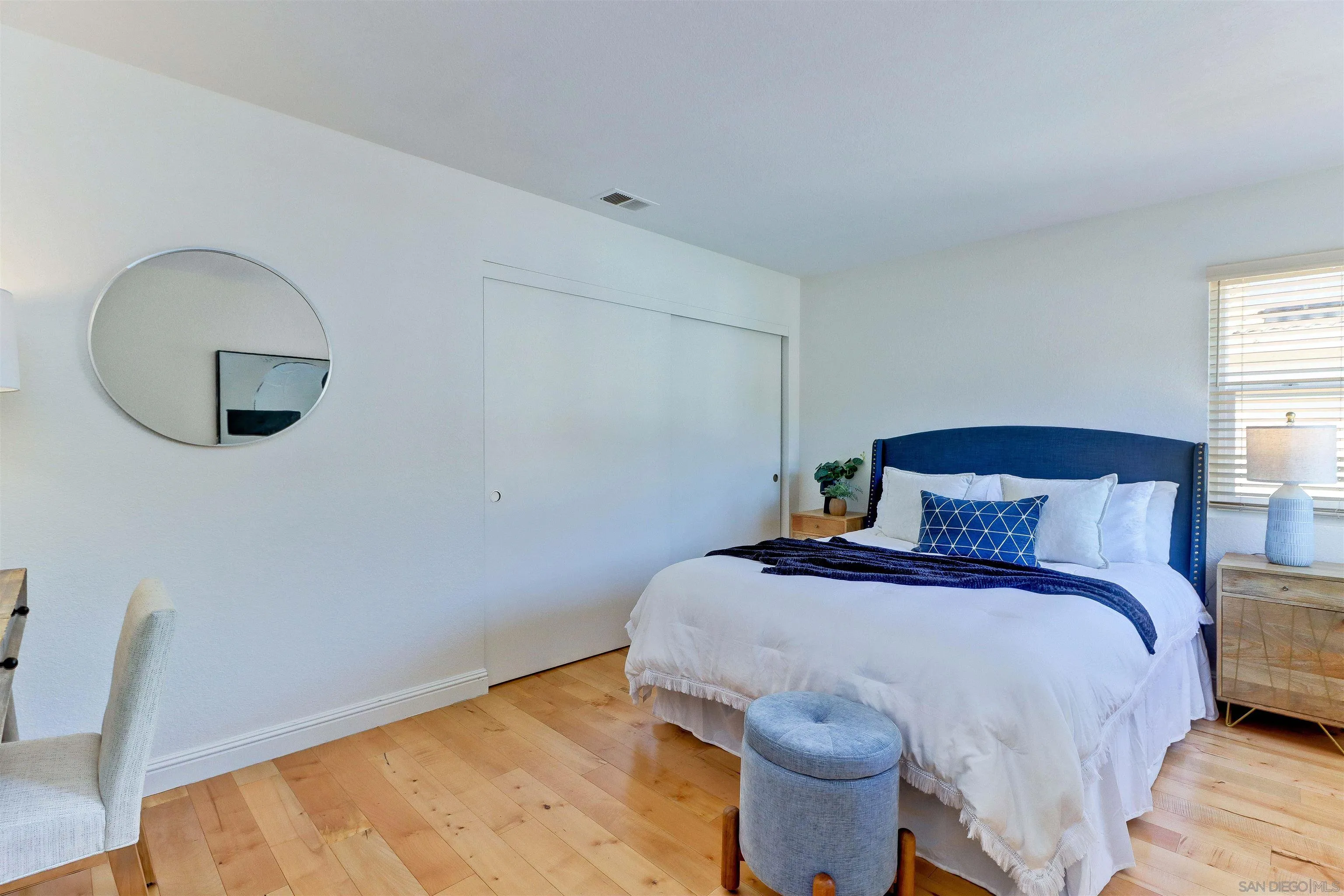 https://cdn.realtyfeed.com/cdn/127/250041321/09f34377f0ca3fcbb626bb8975c6879c.webp