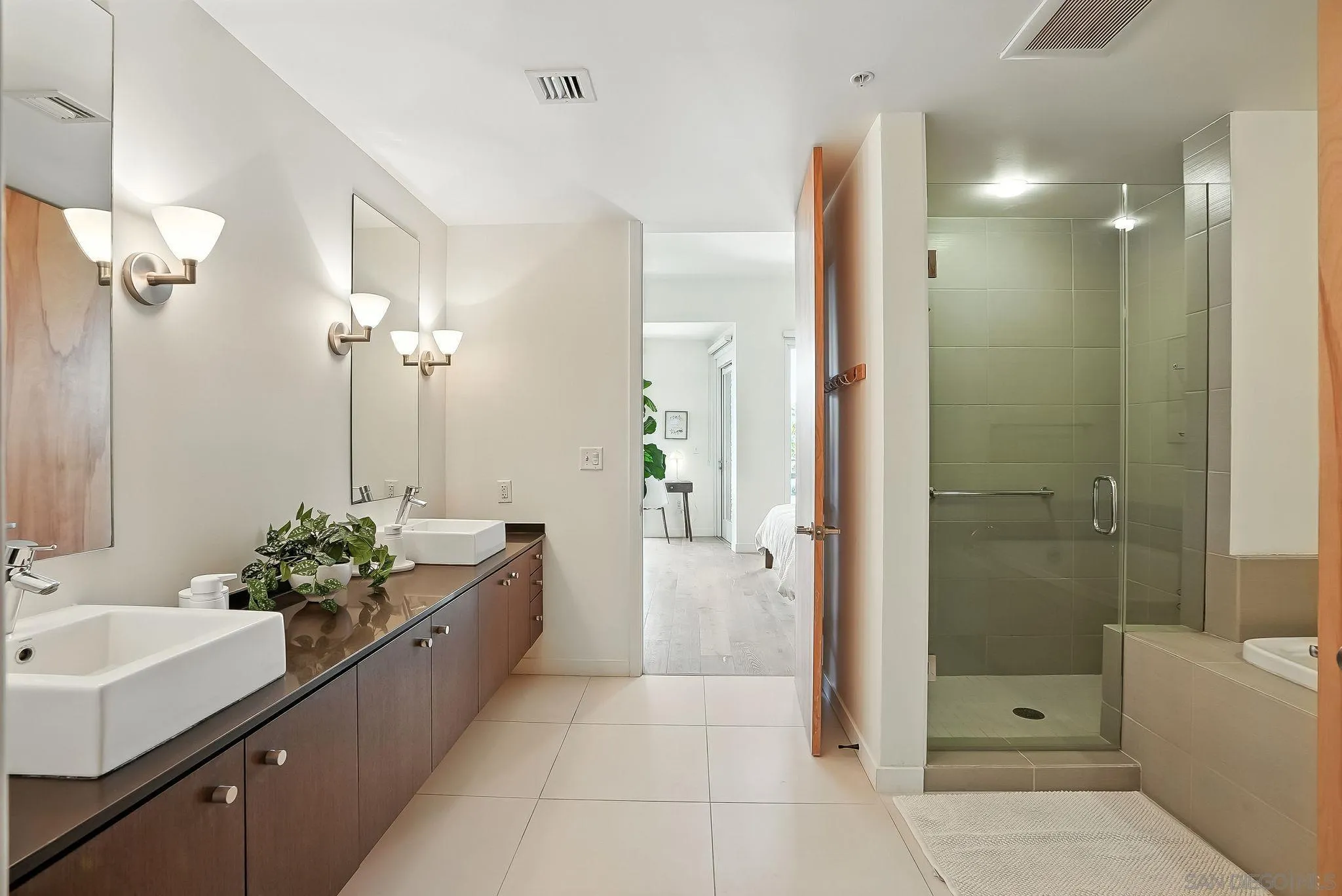 https://cdn.realtyfeed.com/cdn/127/250041323/7a631fc6de2ab8ebf86dde74941dfe3a.webp