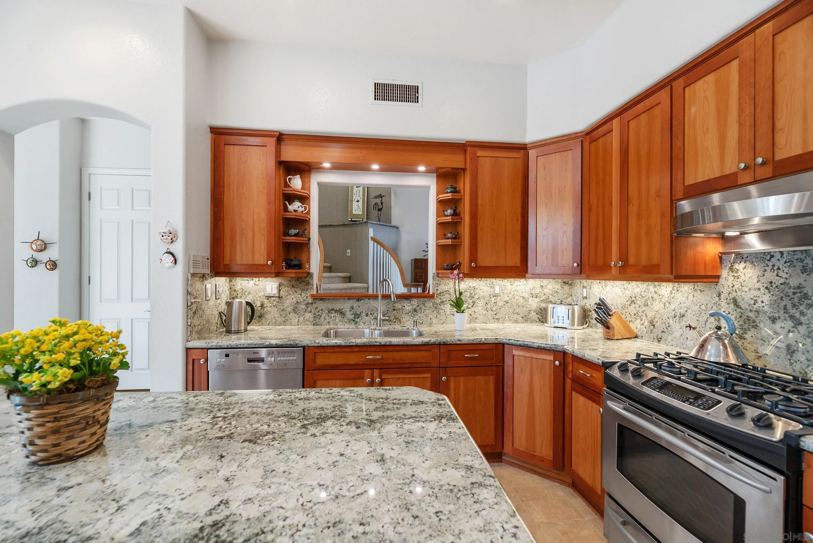 https://cdn.realtyfeed.com/cdn/127/250041325/7bf847a9bb1a197a64b4bc7bf3b5d20a.webp