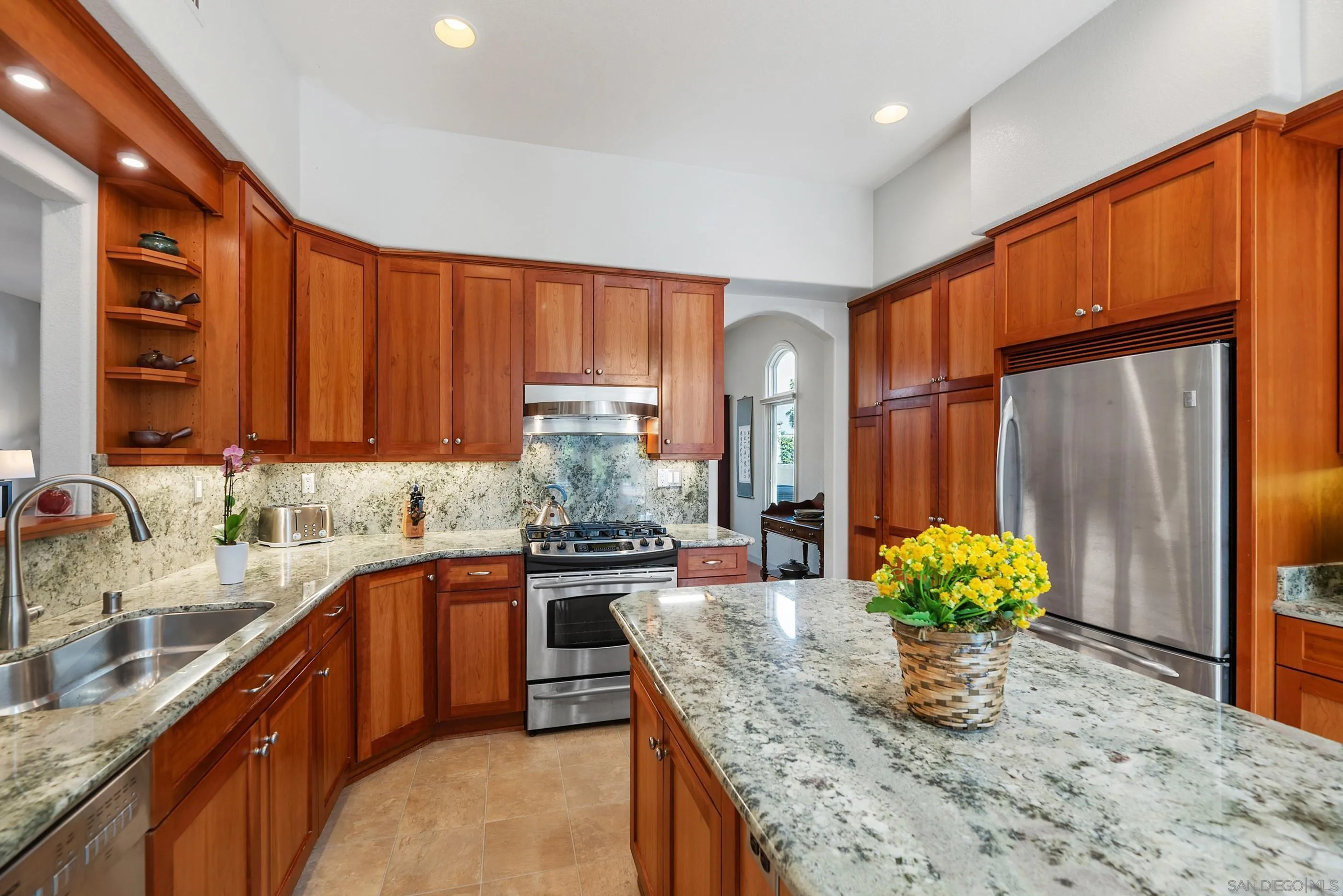https://cdn.realtyfeed.com/cdn/127/250041325/96dc670ccd2f4e10fcf6573e43dac3dc.webp