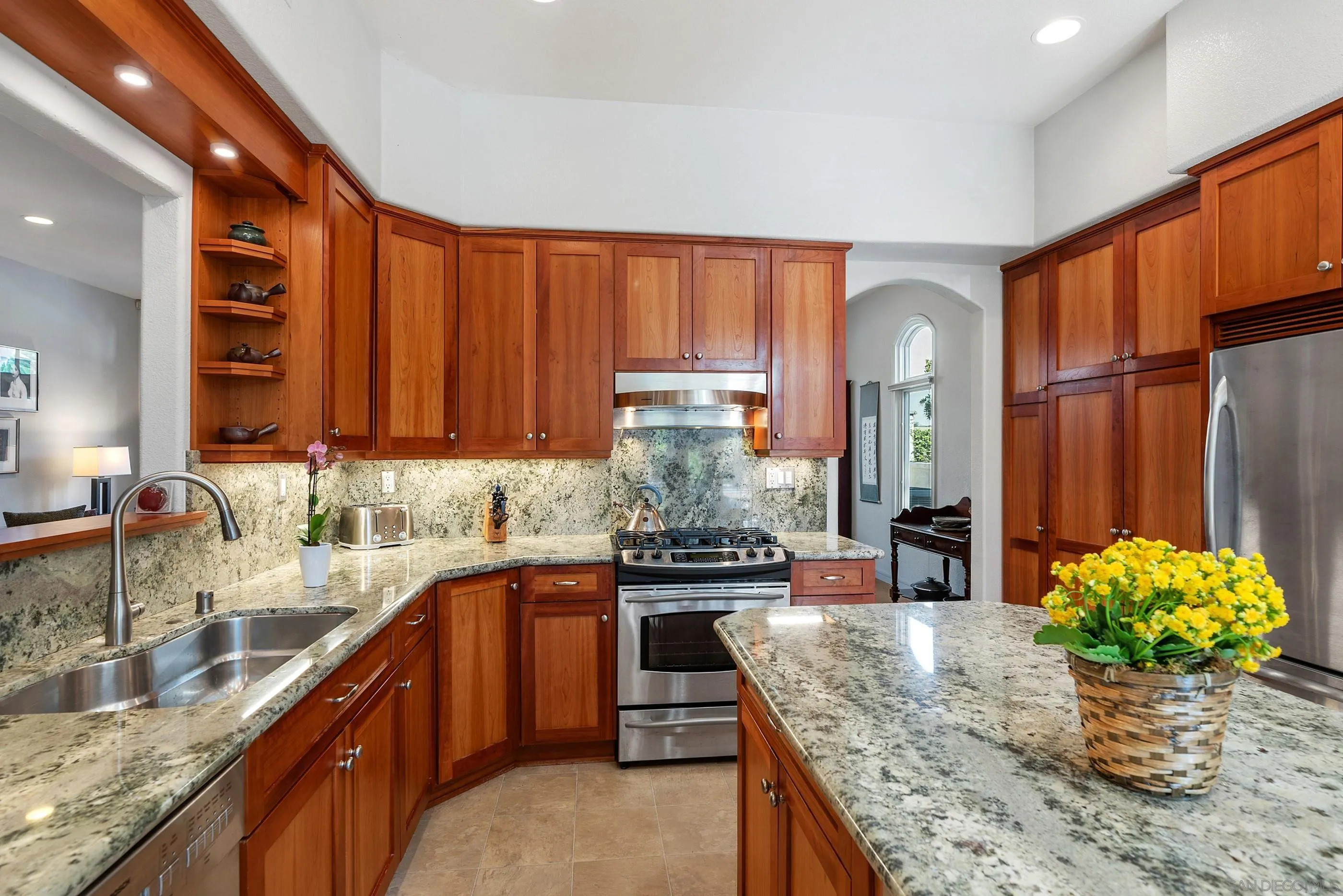 https://cdn.realtyfeed.com/cdn/127/250041325/b1b76d394eff6c56d45eba066c2ec0f5.webp