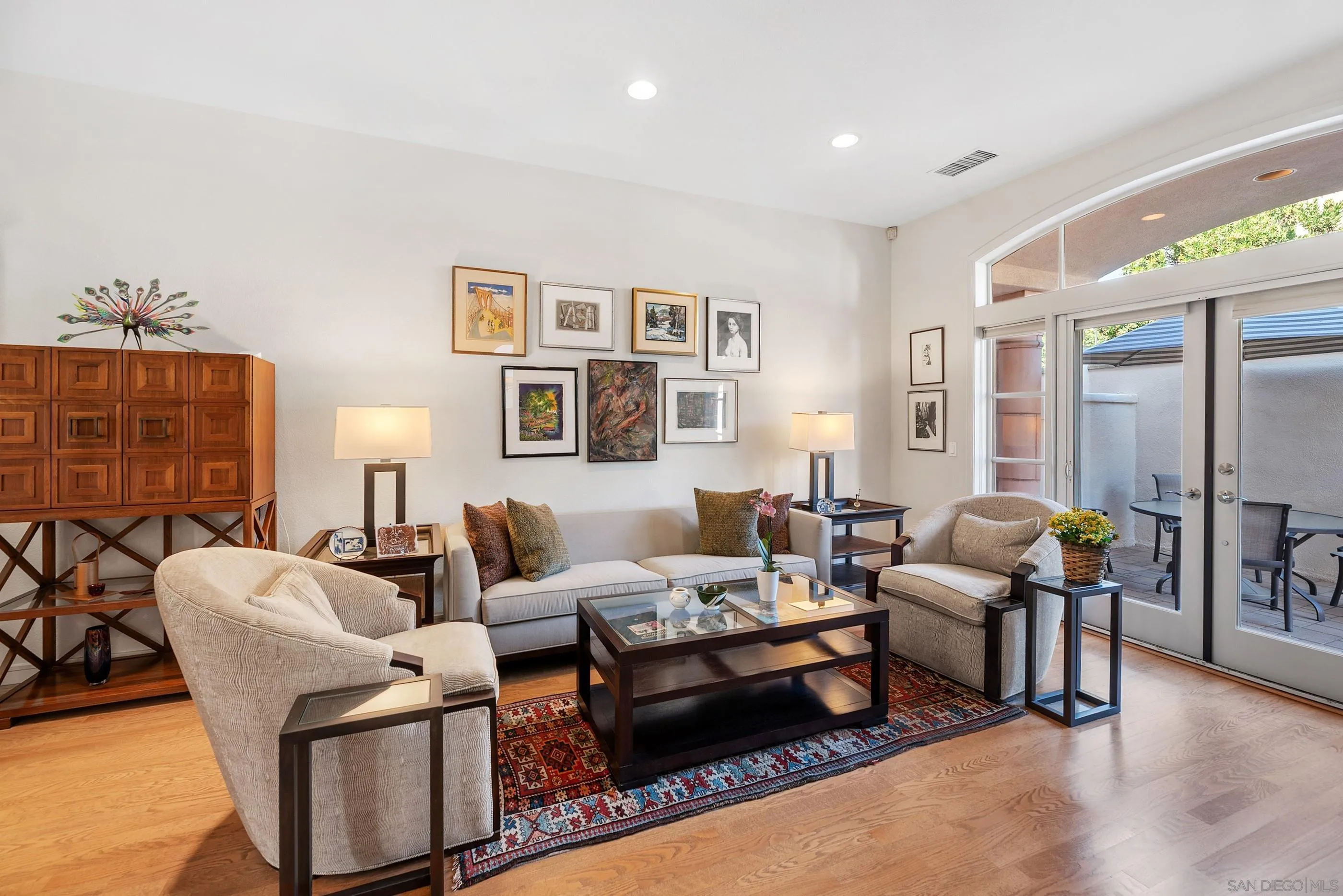 Photo #3: 250041325 Listing 