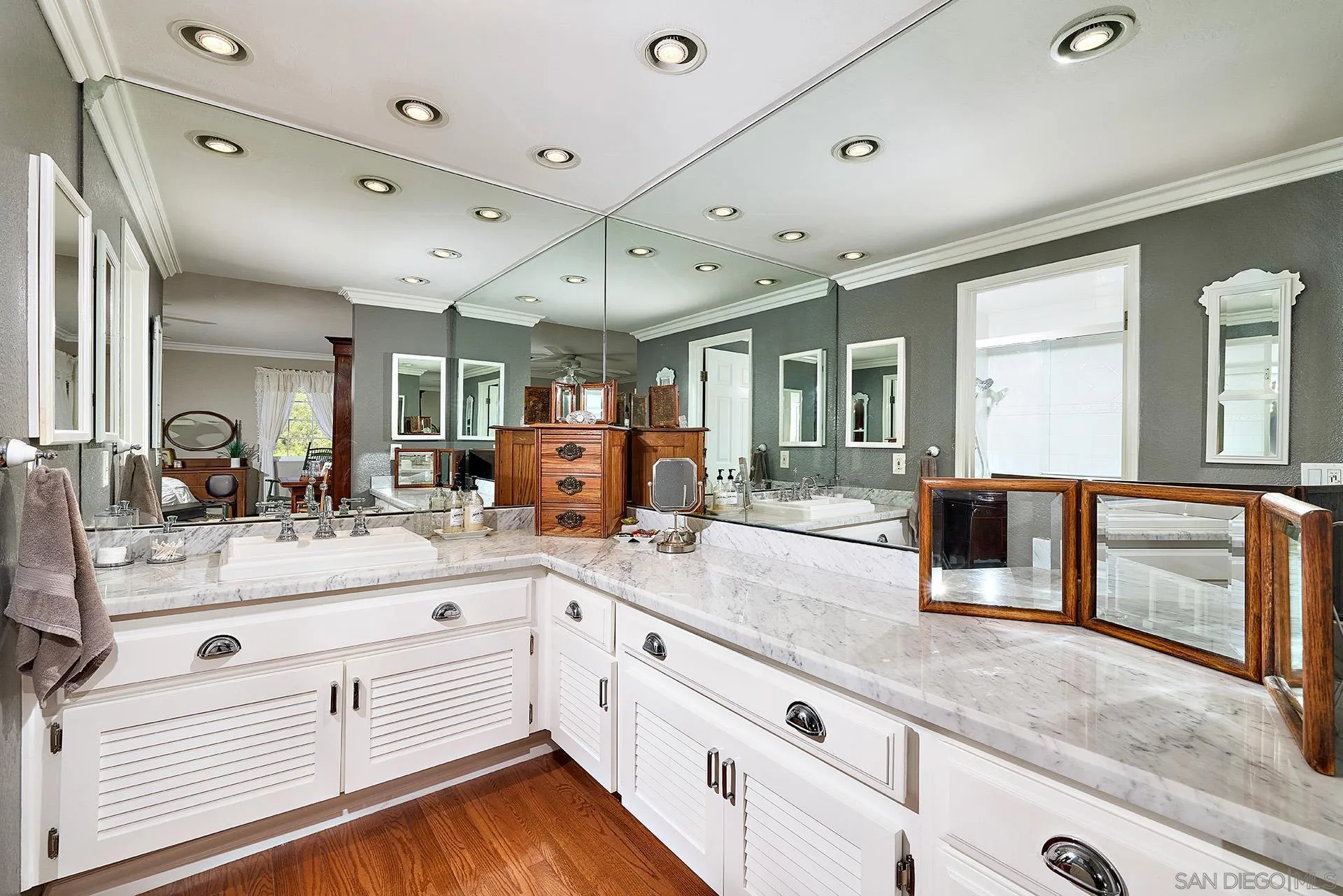 https://cdn.realtyfeed.com/cdn/127/250041328/56ace4bab22adda1dc890ce2be1df799.webp