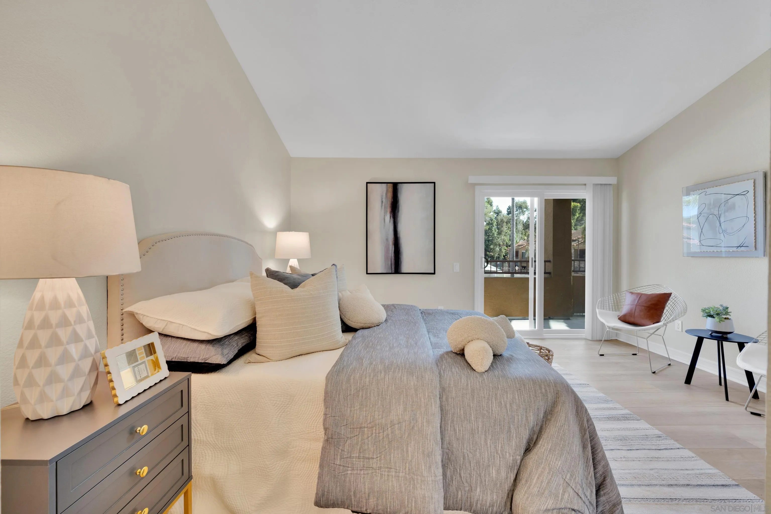https://cdn.realtyfeed.com/cdn/127/250041329/95cf027188f219b74f44e09d13c7860c.webp