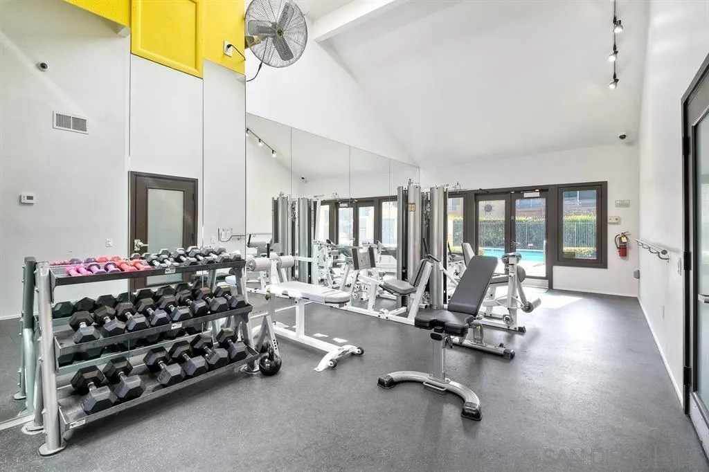 https://cdn.realtyfeed.com/cdn/127/250041329/a45a25fe7eab5bf4943fa35bf4239c81.webp