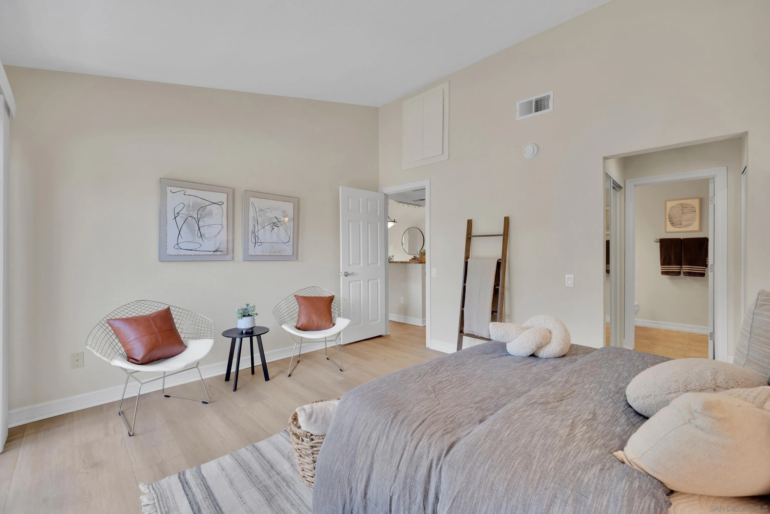 https://cdn.realtyfeed.com/cdn/127/250041329/e5d822b5af0eb5eba676ae3ffc44b5a3.webp