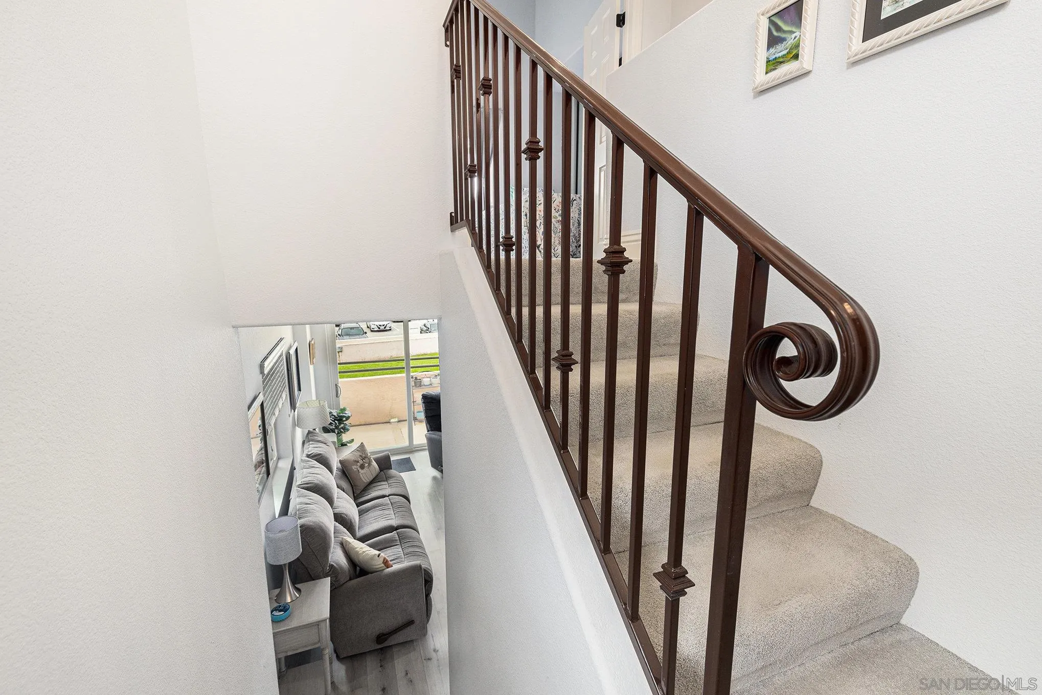 https://cdn.realtyfeed.com/cdn/127/250041331/4af16b06fbf5c4d477983e887d2dcc19.webp