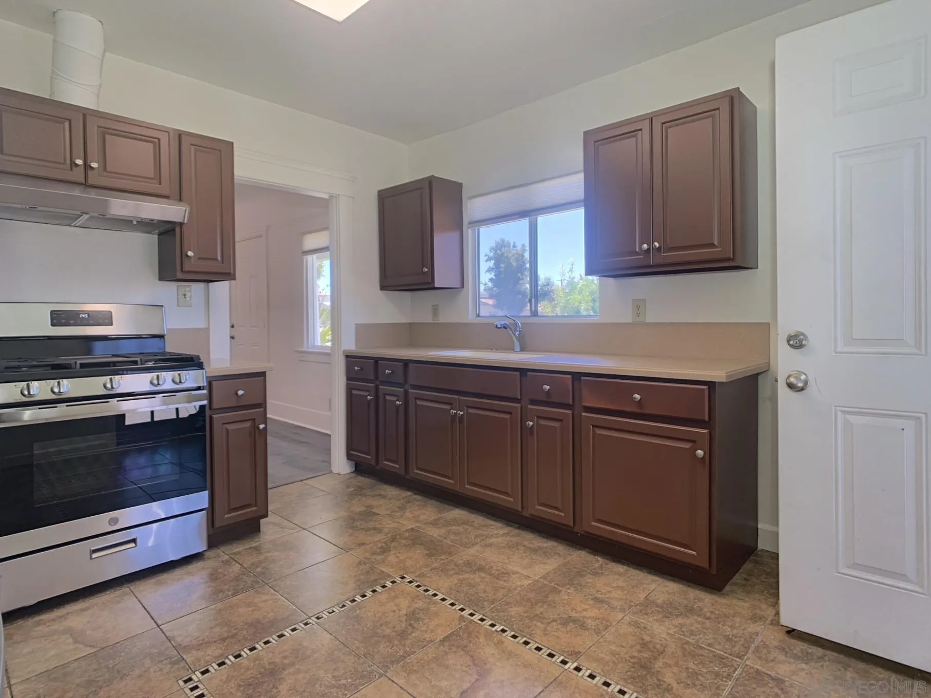 https://cdn.realtyfeed.com/cdn/127/250041335/c7b4a9d15d4aec3ff4f55e29d24d7faa.webp