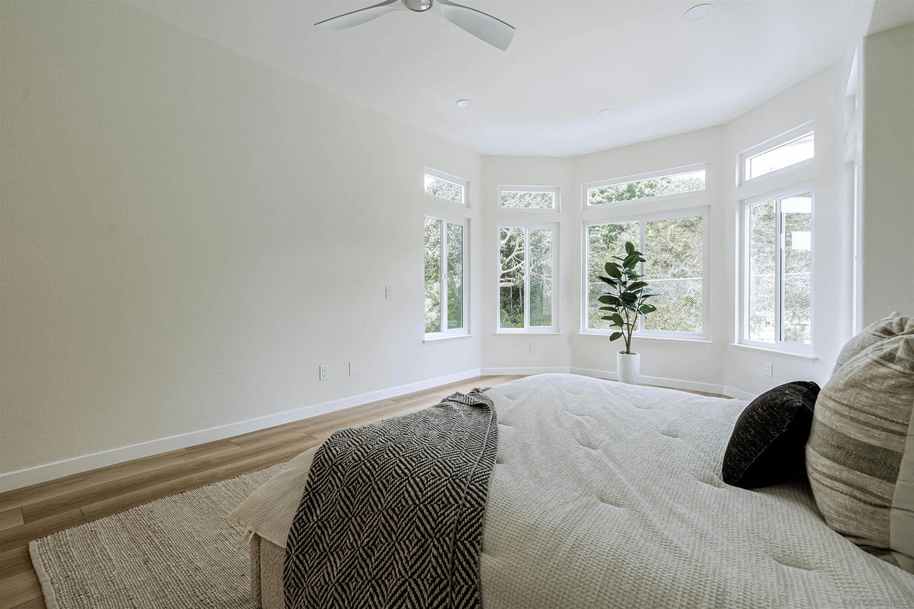 https://cdn.realtyfeed.com/cdn/127/250041336/7f7ea9f67e56133a58fc6ef21e0bee94.webp