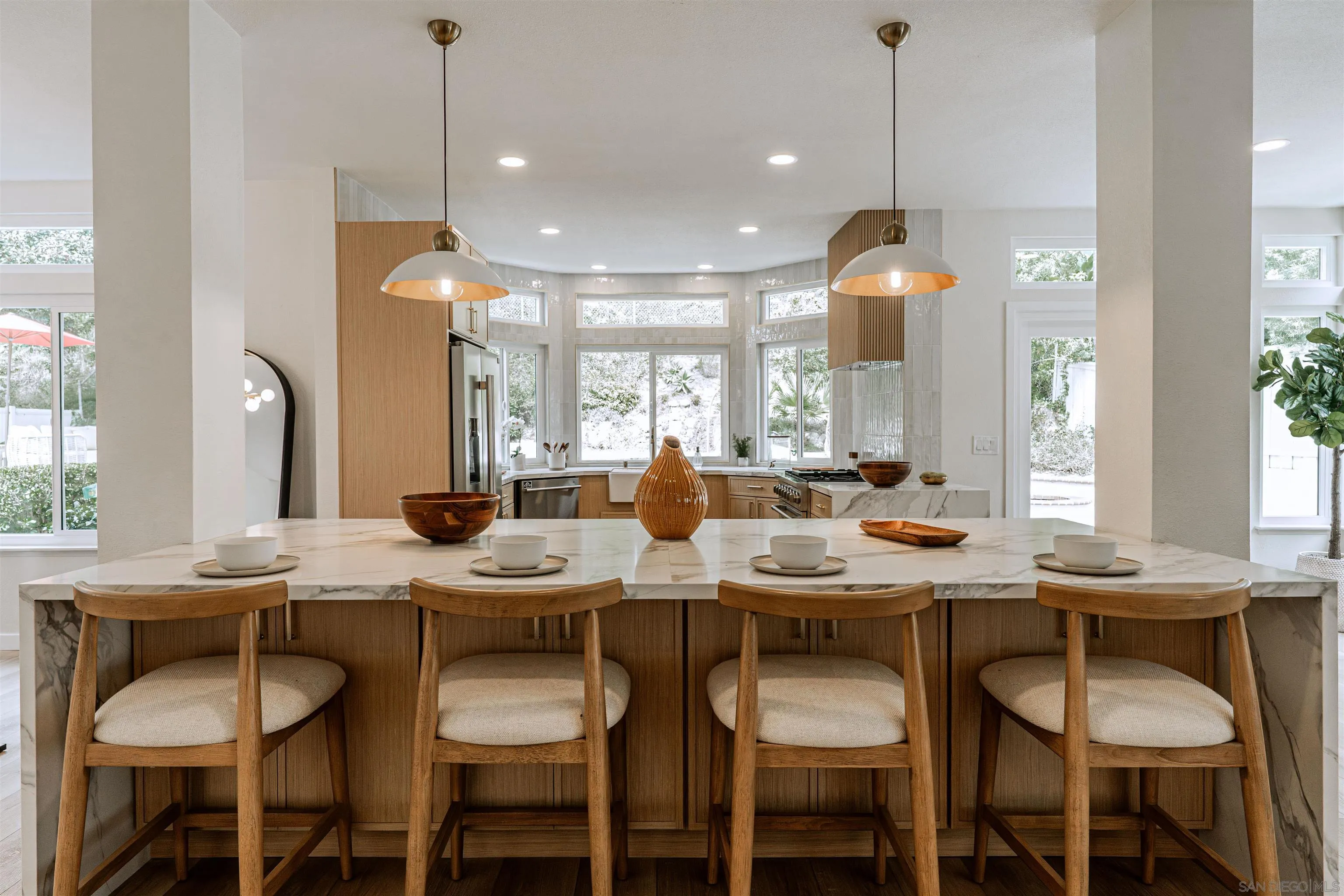 https://cdn.realtyfeed.com/cdn/127/250041336/e1ade3b220b8d3b59049272da8cf0af0.webp
