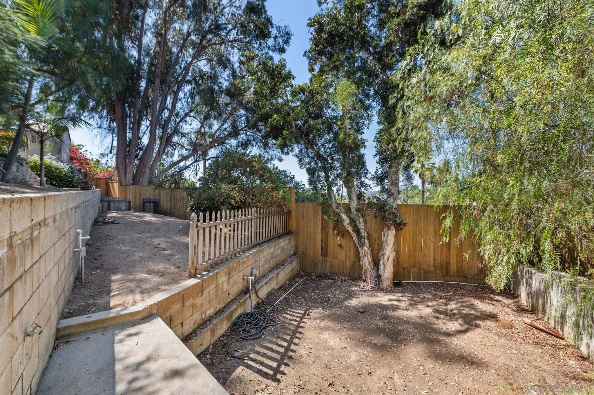 https://cdn.realtyfeed.com/cdn/127/250041337/0e2595f7541d121d2057d7e4604bb48c.webp