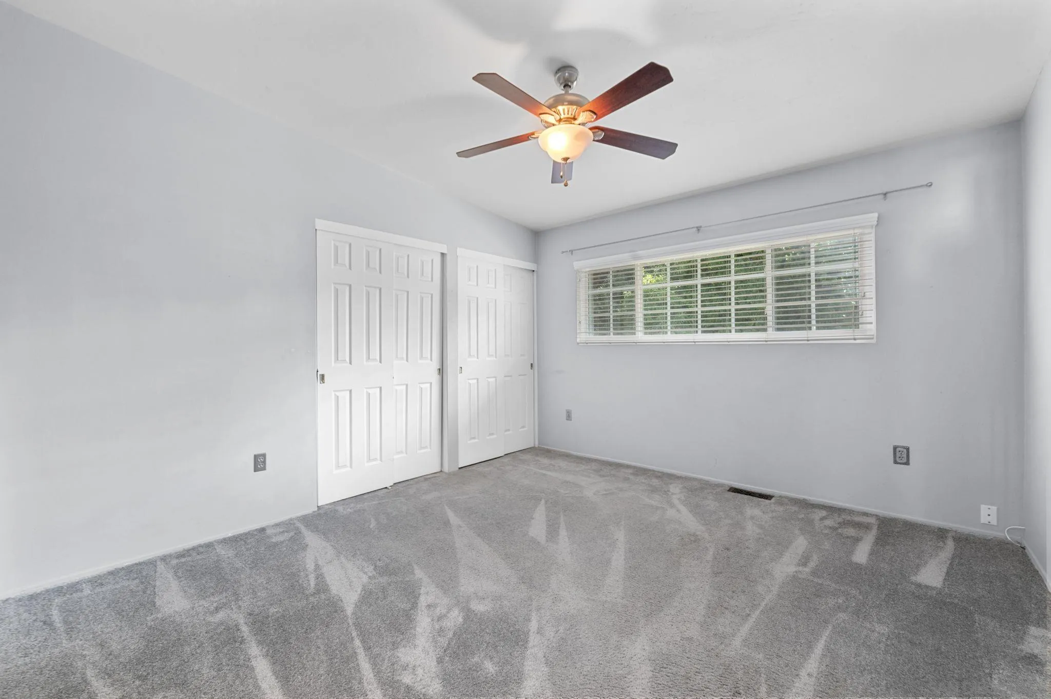 https://cdn.realtyfeed.com/cdn/127/250041337/769f0eebdc9a466316d91b0b262433c4.webp