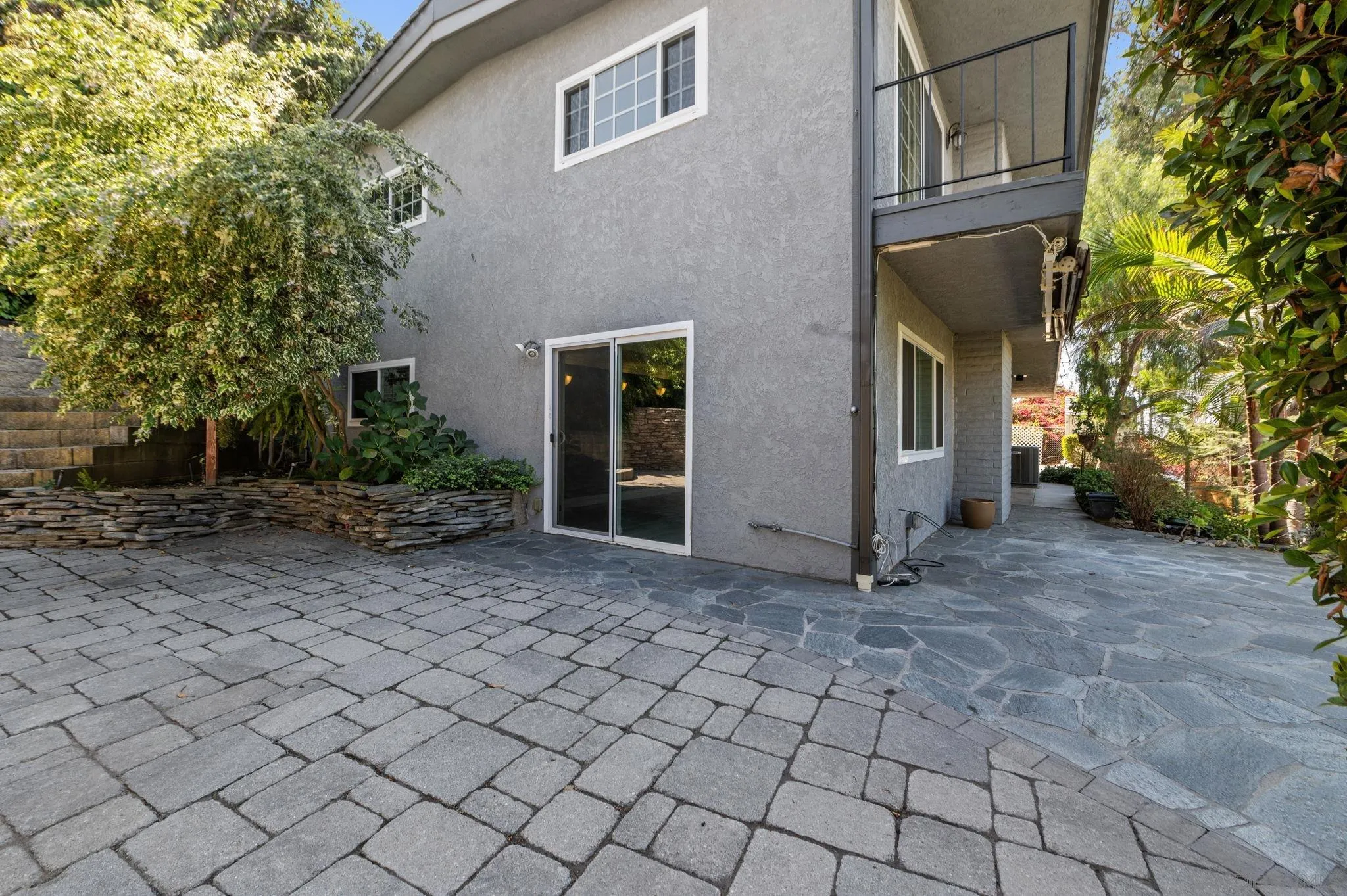 https://cdn.realtyfeed.com/cdn/127/250041337/795c8e77c36cd94d2210aaa94aef6309.webp