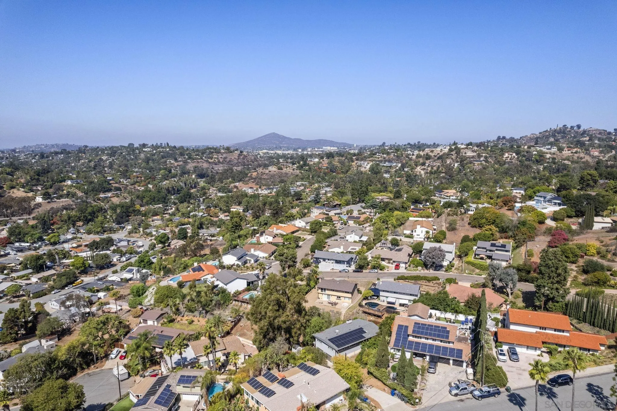 https://cdn.realtyfeed.com/cdn/127/250041337/ab2cae130cf943569fad7e56844e24c1.webp