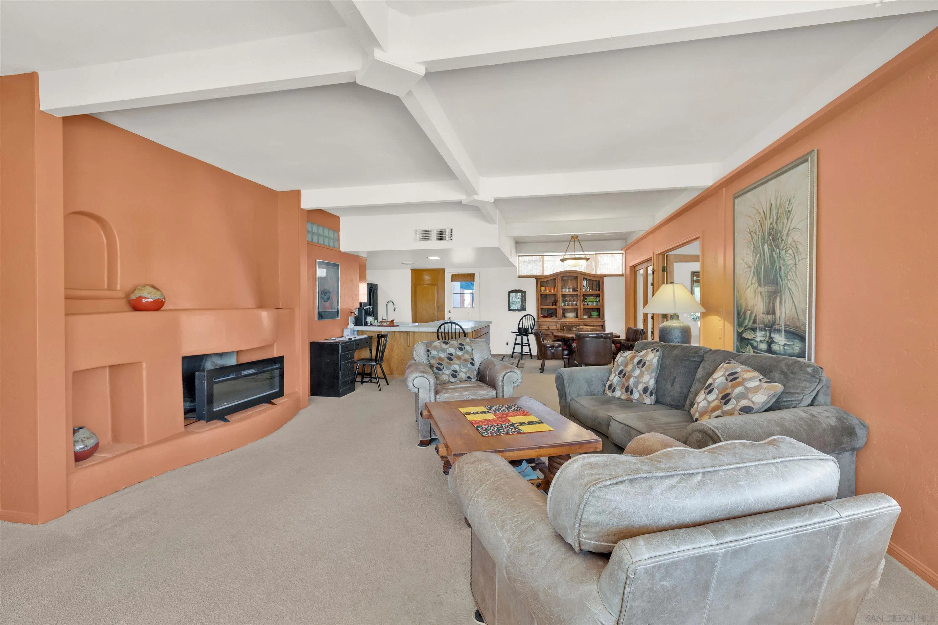 https://cdn.realtyfeed.com/cdn/127/250041338/608495ab4f9da649d0b0efc27fc46a2a.webp