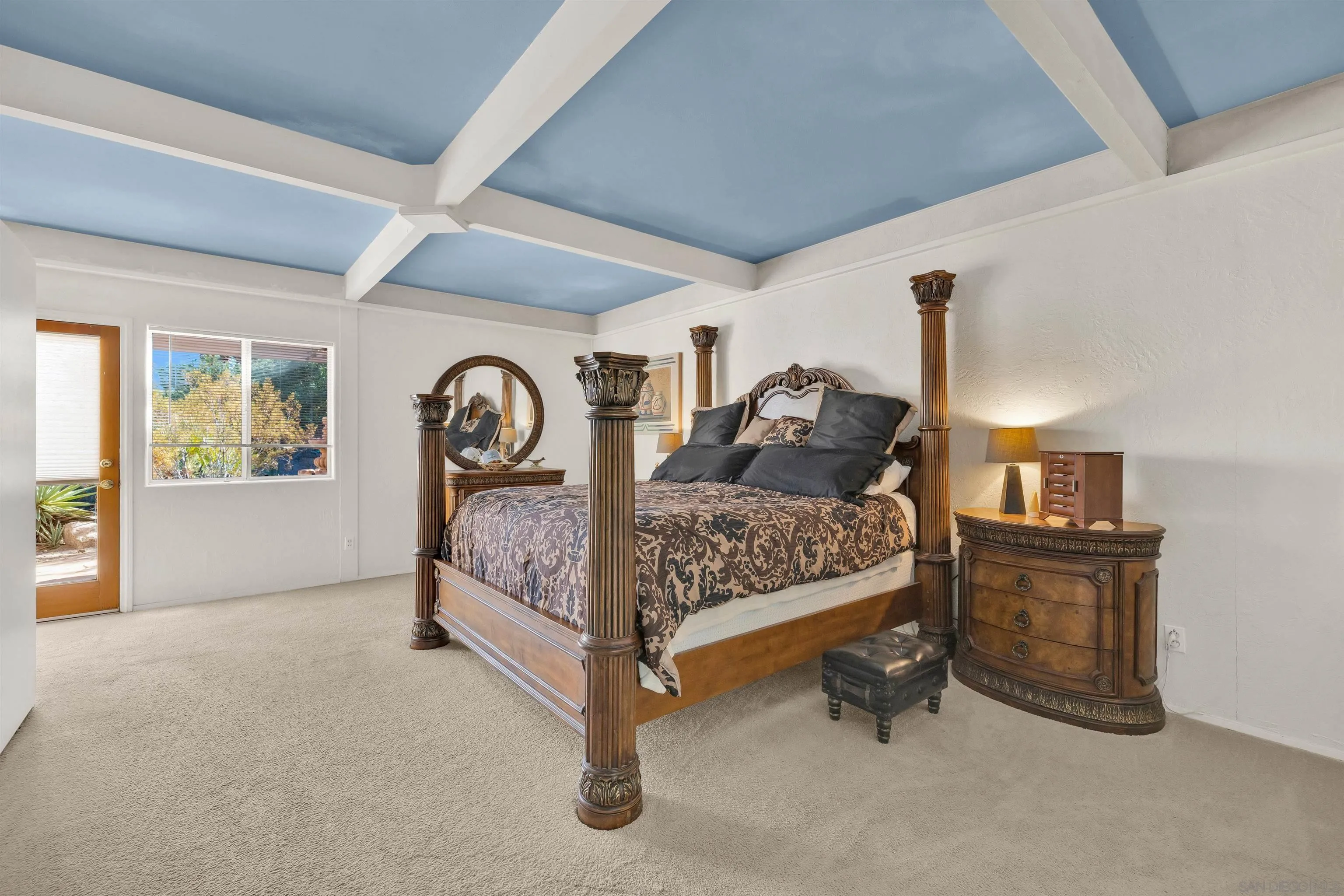 https://cdn.realtyfeed.com/cdn/127/250041338/97c4da4c6a54176c62464e260c1692c4.webp