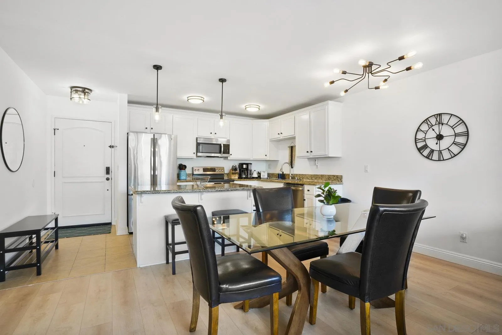 Photo #6: 250041339 Listing 