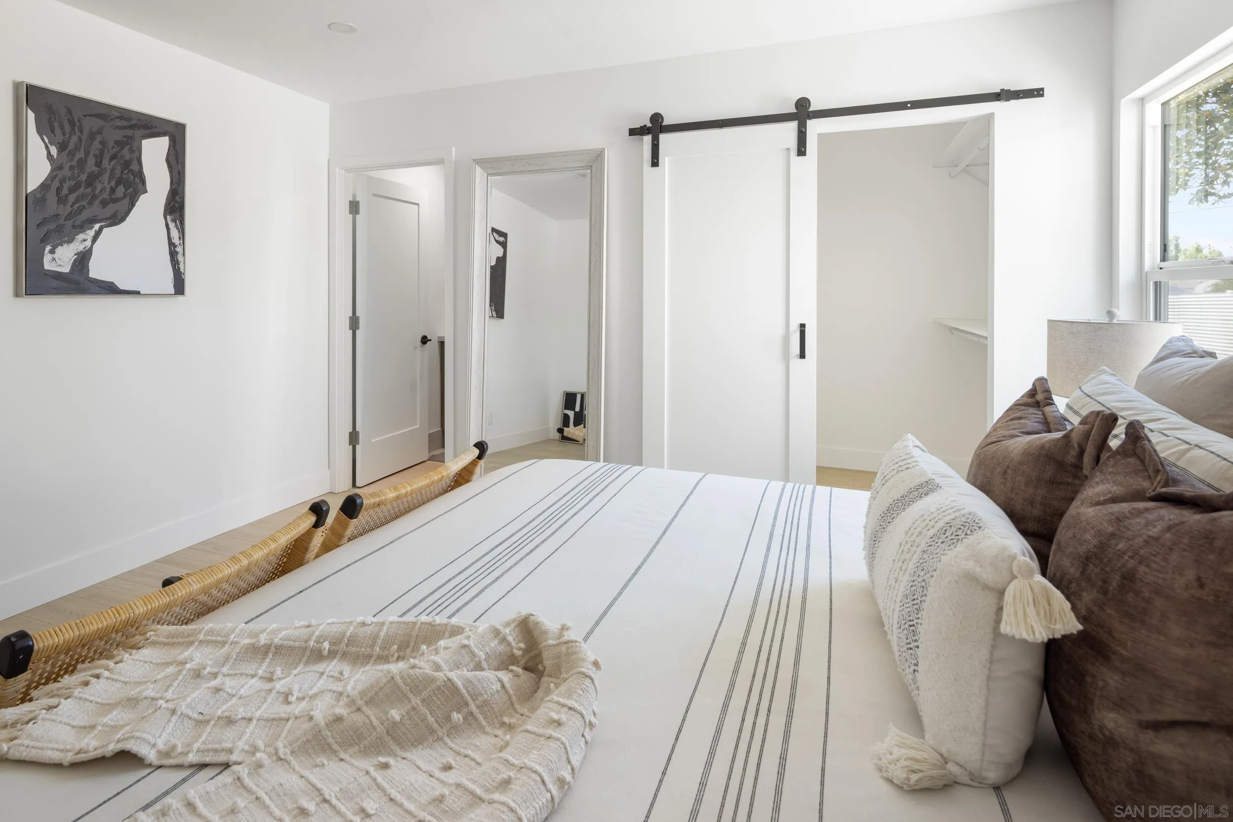 https://cdn.realtyfeed.com/cdn/127/250041341/00ed58abef8ef00282b08e869e504cc2.webp