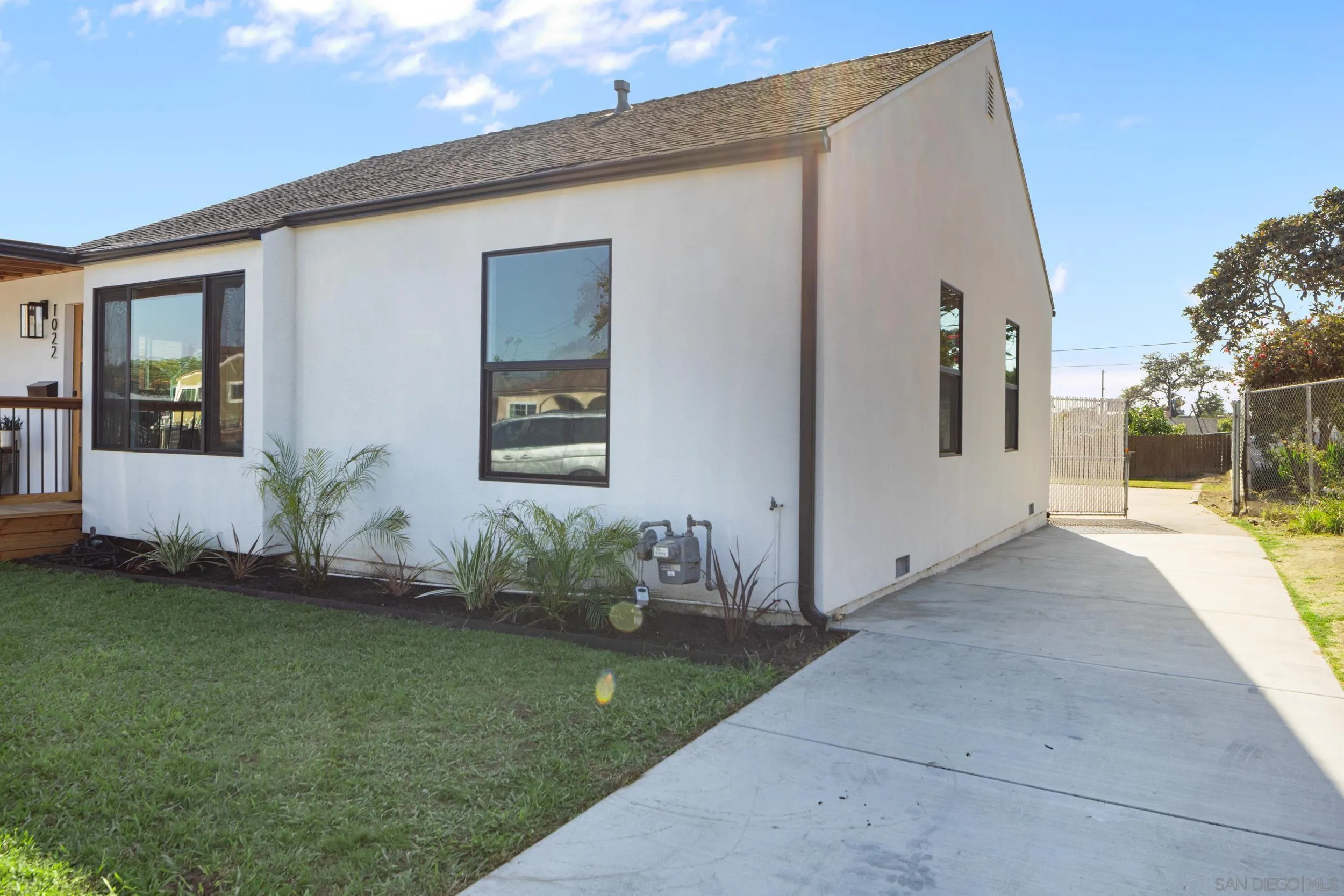 https://cdn.realtyfeed.com/cdn/127/250041341/1b8d239378b13beb178cf19cb2389c60.webp