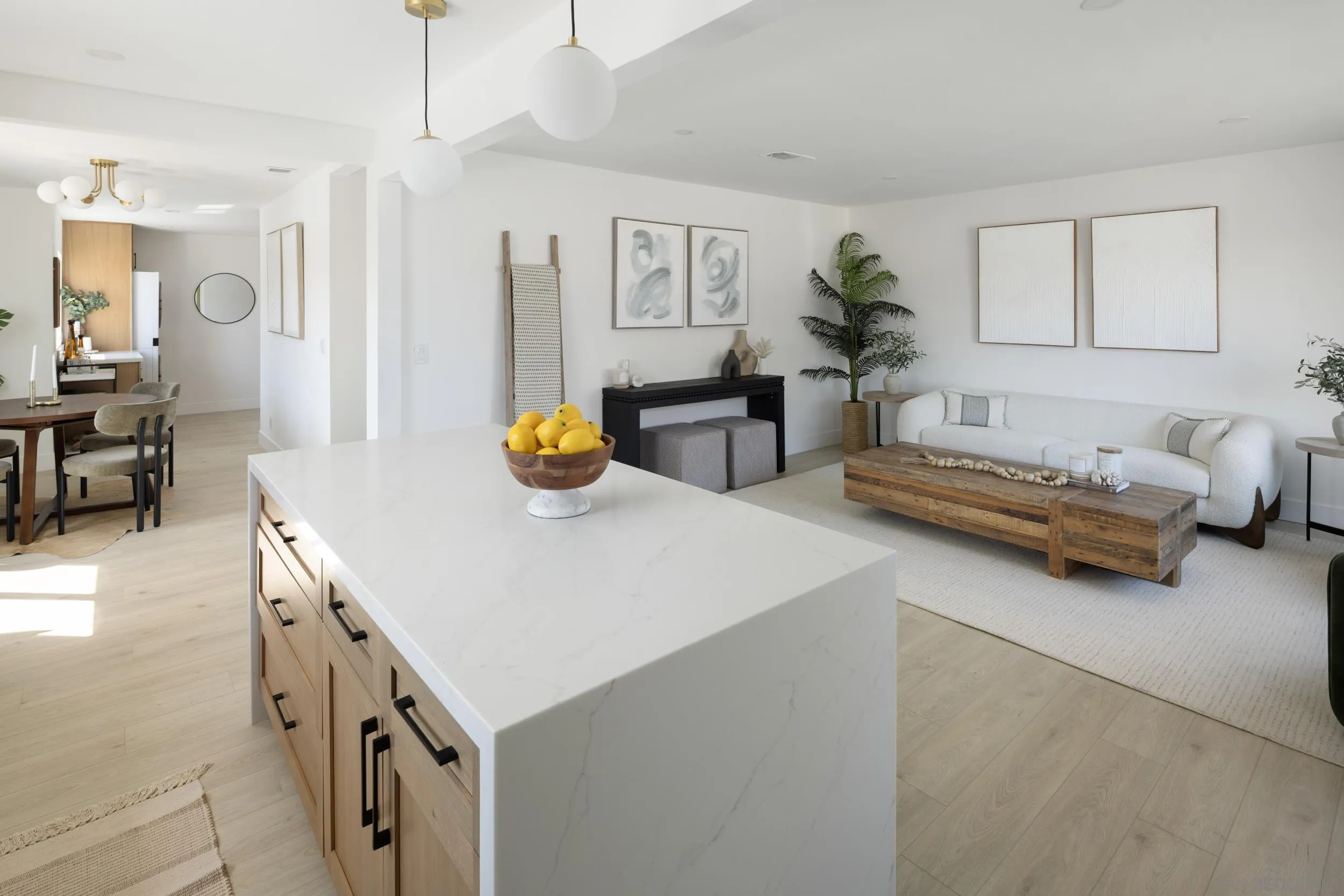https://cdn.realtyfeed.com/cdn/127/250041341/2d0cd0b928c419b7a9318a7a618661ce.webp