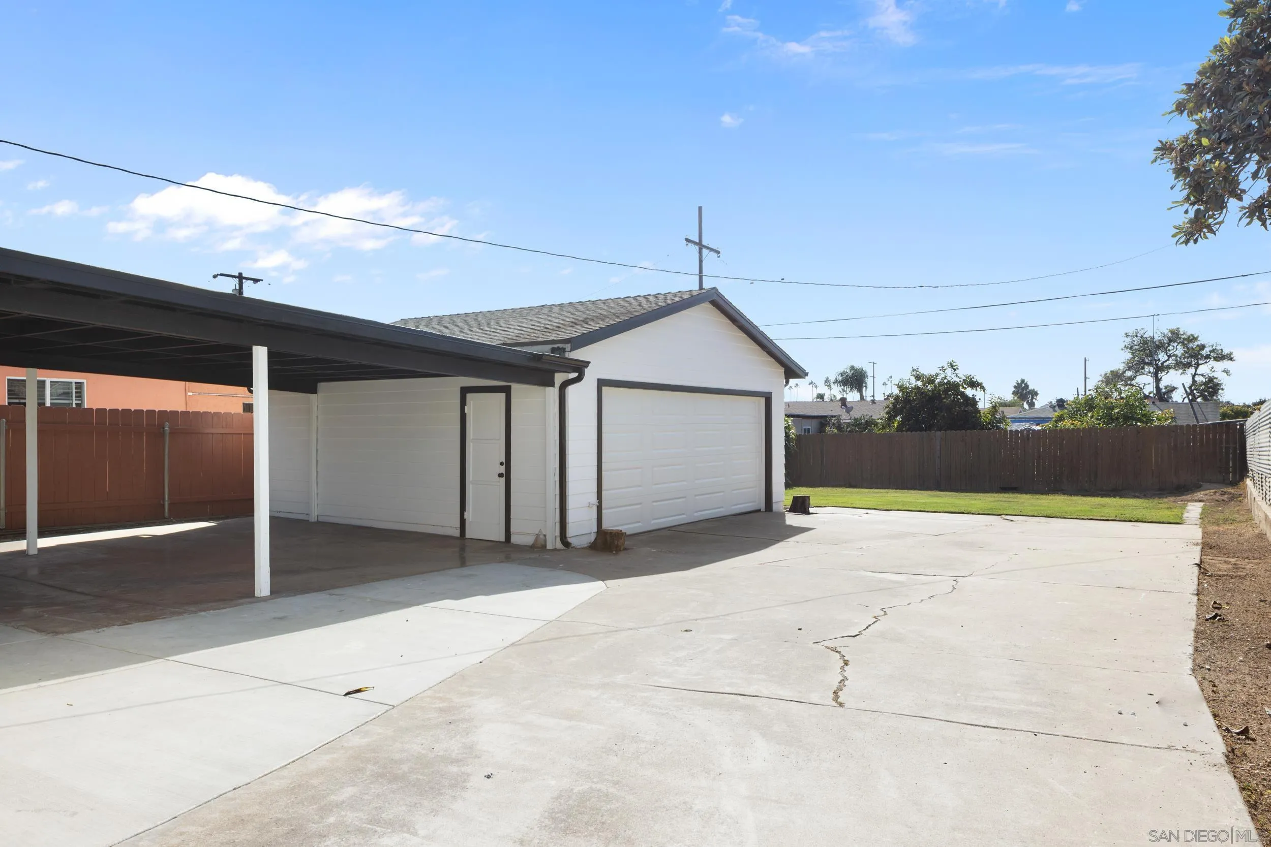 https://cdn.realtyfeed.com/cdn/127/250041341/b1ac64377a6468a856cc850c0b5d1d7c.webp