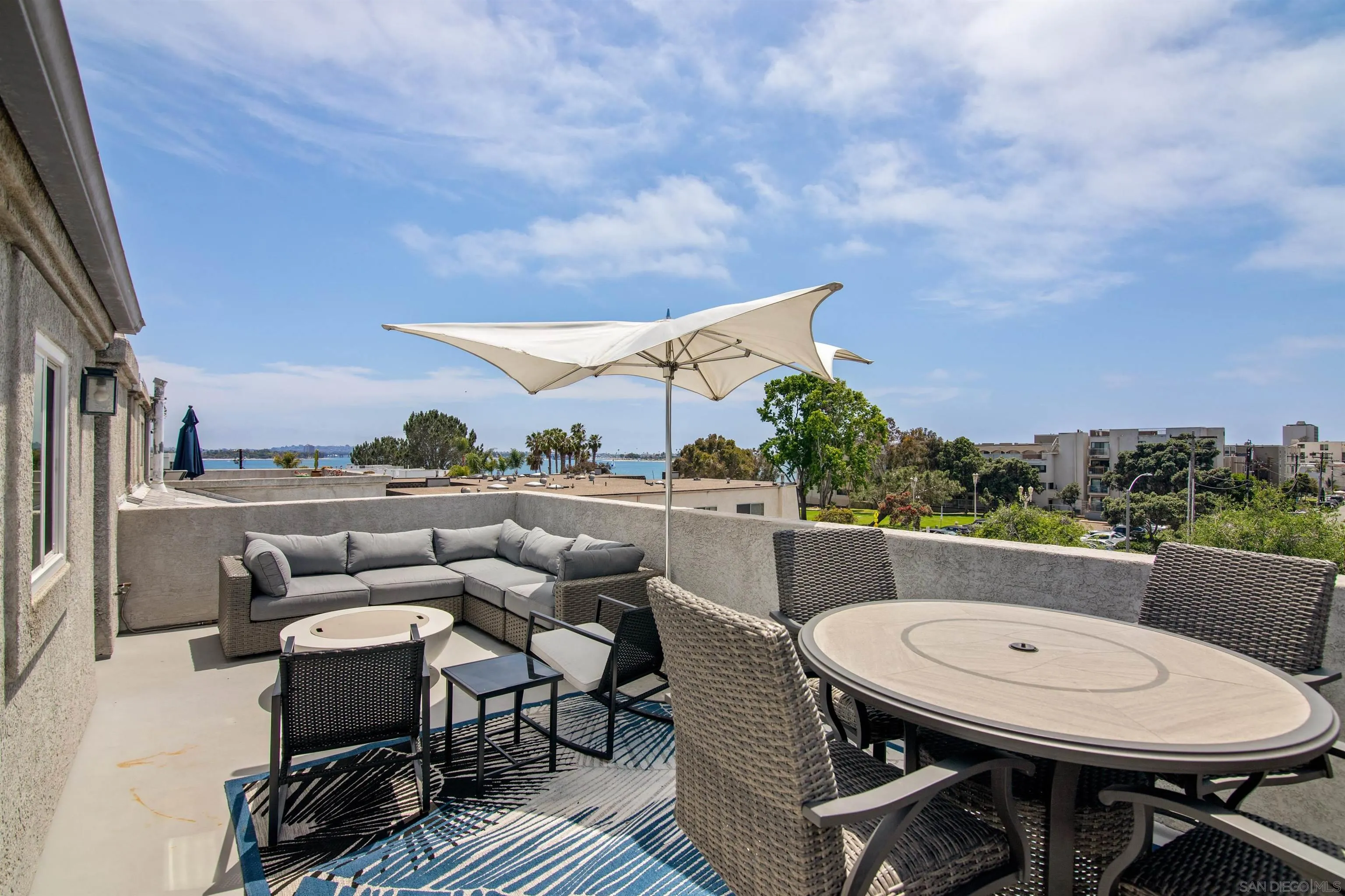 Photo #2: 250041343 Listing 