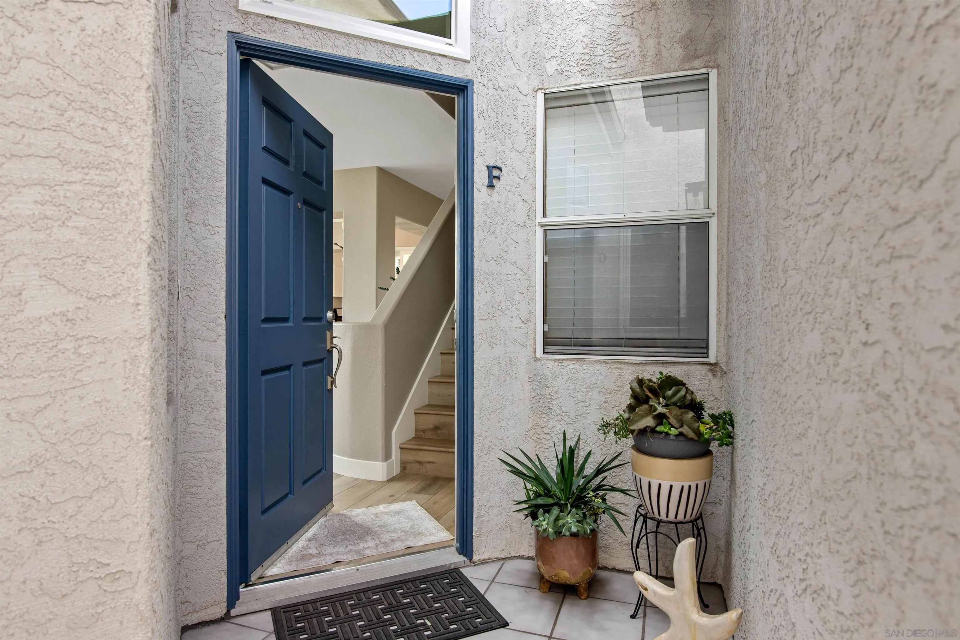 https://cdn.realtyfeed.com/cdn/127/250041343/94c30e0ae78b55e30df718abec61f806.webp