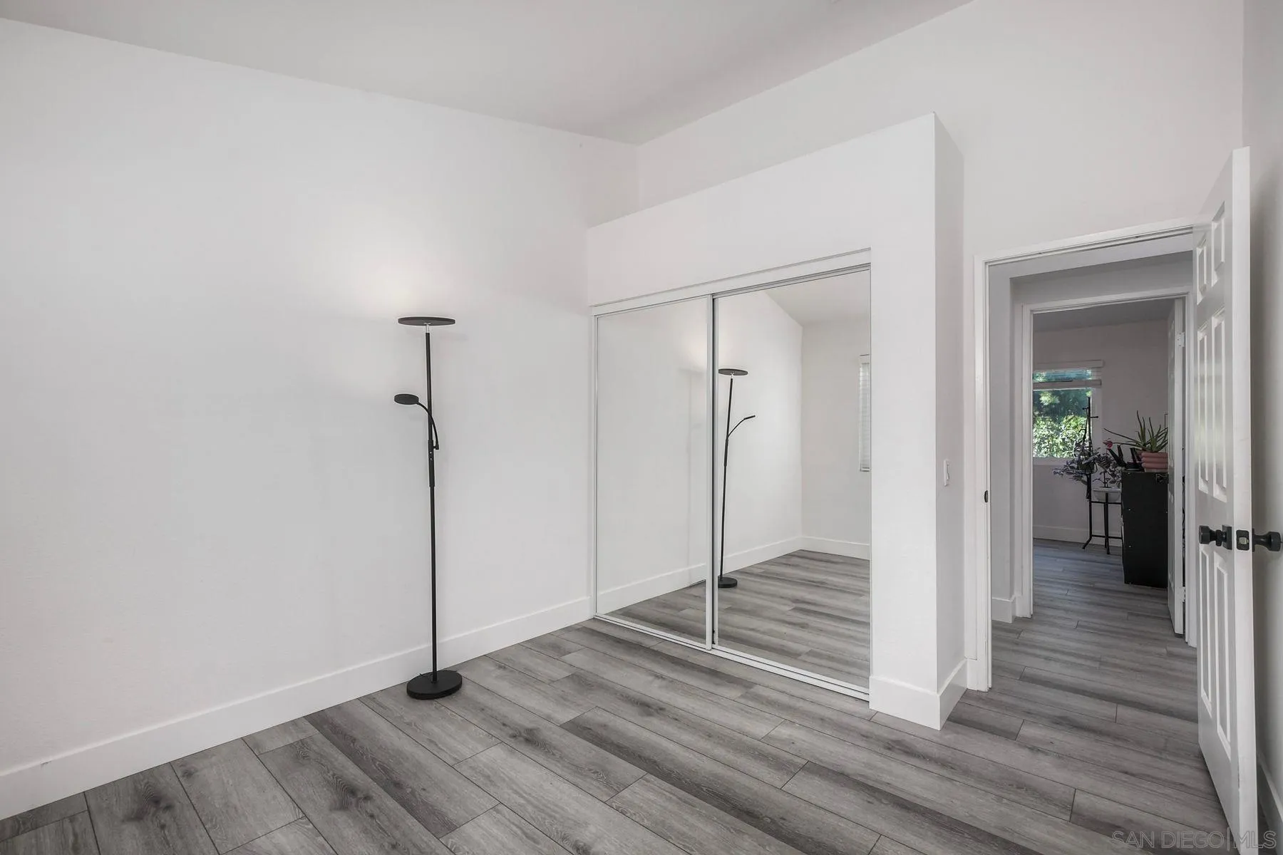 https://cdn.realtyfeed.com/cdn/127/250041345/ea6f7bda69e12c7420557e6bc9e2a693.webp