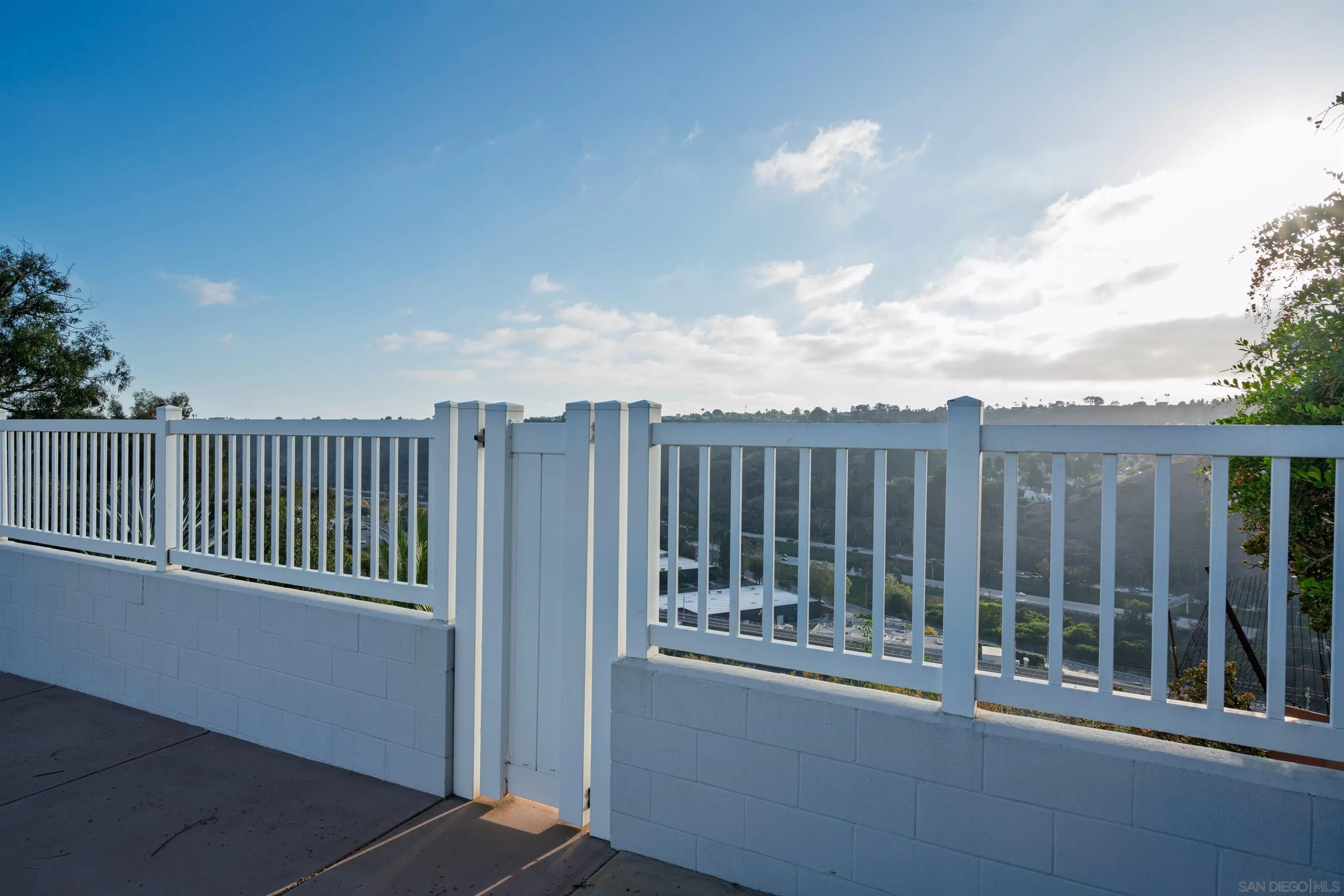 https://cdn.realtyfeed.com/cdn/127/250041348/04a2a56e91275556a39e961c39ef1780.webp