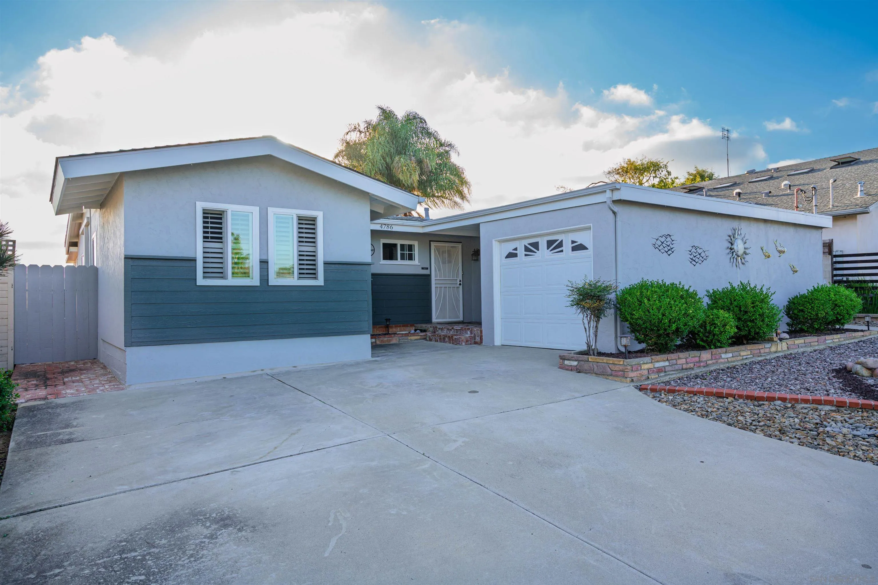 https://cdn.realtyfeed.com/cdn/127/250041348/35f7ee8411db5d0dc7c72f74aaa9ba72.webp