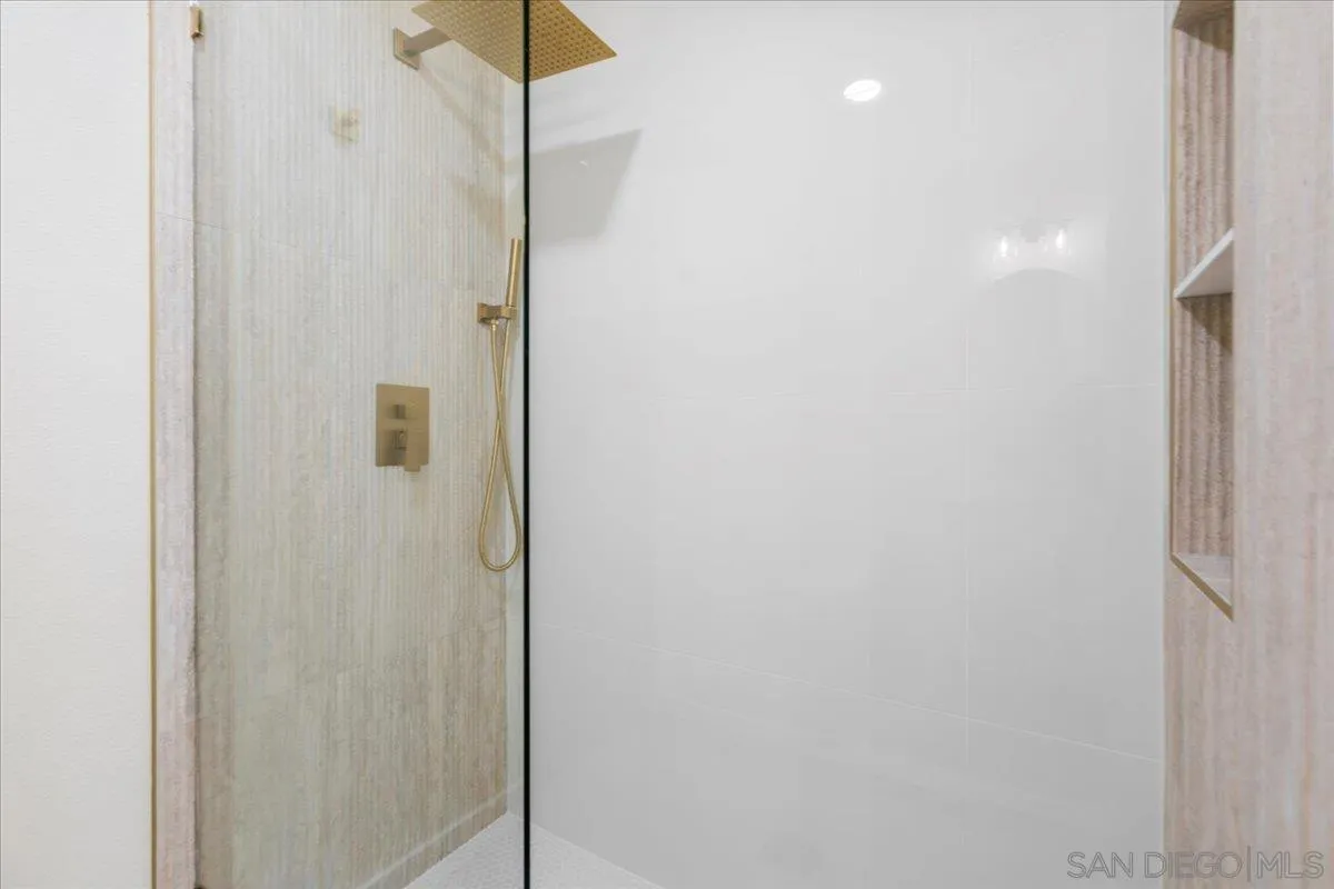 https://cdn.realtyfeed.com/cdn/127/250041349/0938008e543fae2ef31c9f02bf886616.webp