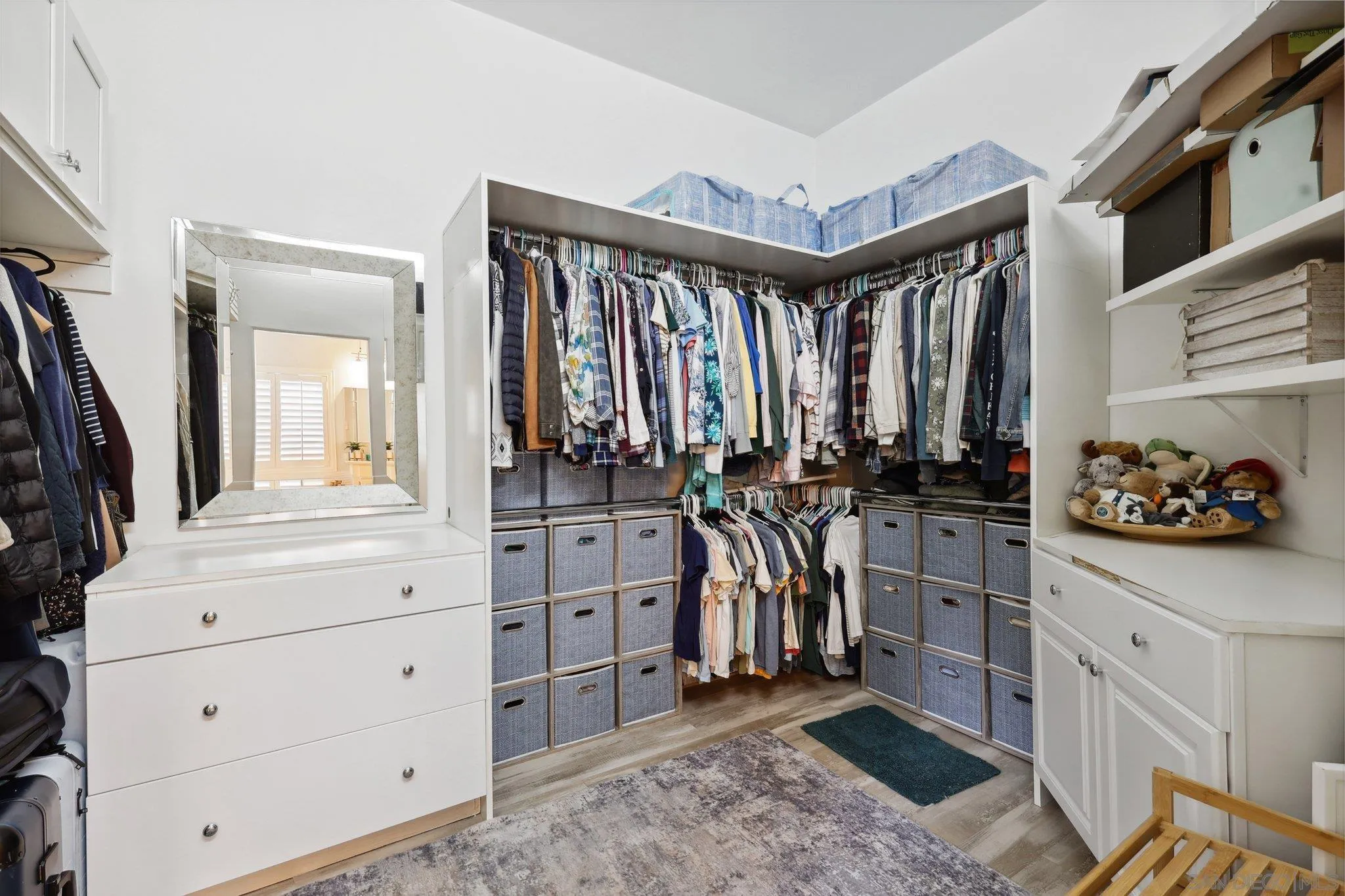 https://cdn.realtyfeed.com/cdn/127/250041350/162e9a505a49bde9eb0aeb63fdd257bd.webp