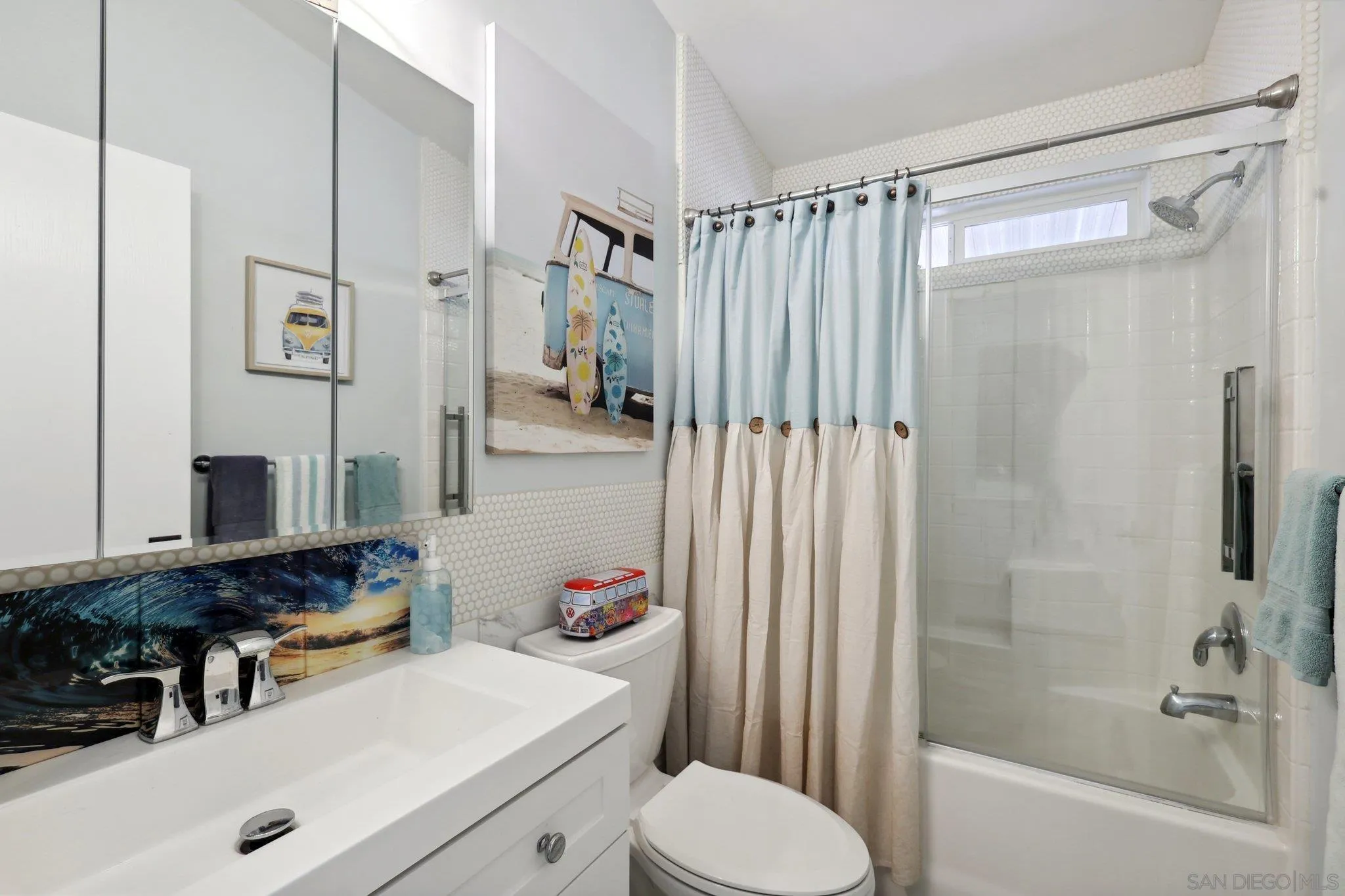 https://cdn.realtyfeed.com/cdn/127/250041350/4afb3dc4fa1ebafa19cf7ddc7854e87d.webp