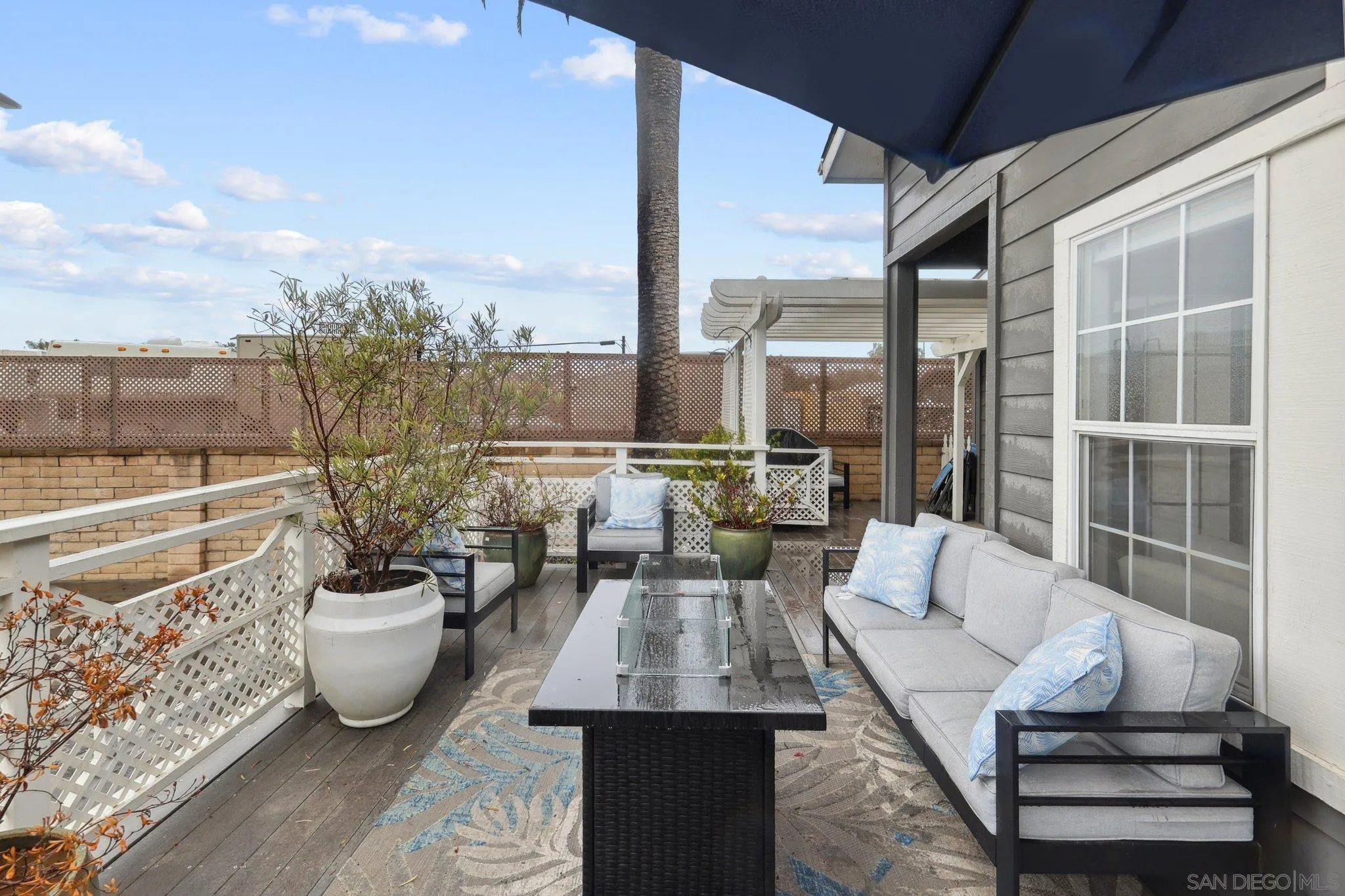 https://cdn.realtyfeed.com/cdn/127/250041350/5b2ba4d296fb035930c409db30ea3d2e.webp