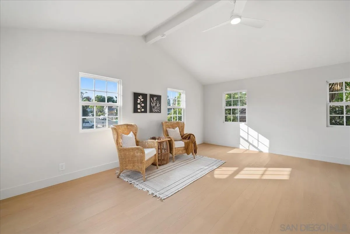 https://cdn.realtyfeed.com/cdn/127/250041353/23759d35d94d6a677ce3b5a31d0cae7a.webp