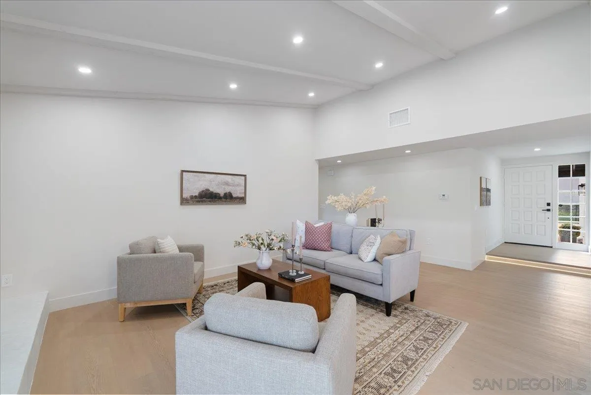 https://cdn.realtyfeed.com/cdn/127/250041353/c7b81f67f196a133e7c92a06ed6f763c.webp