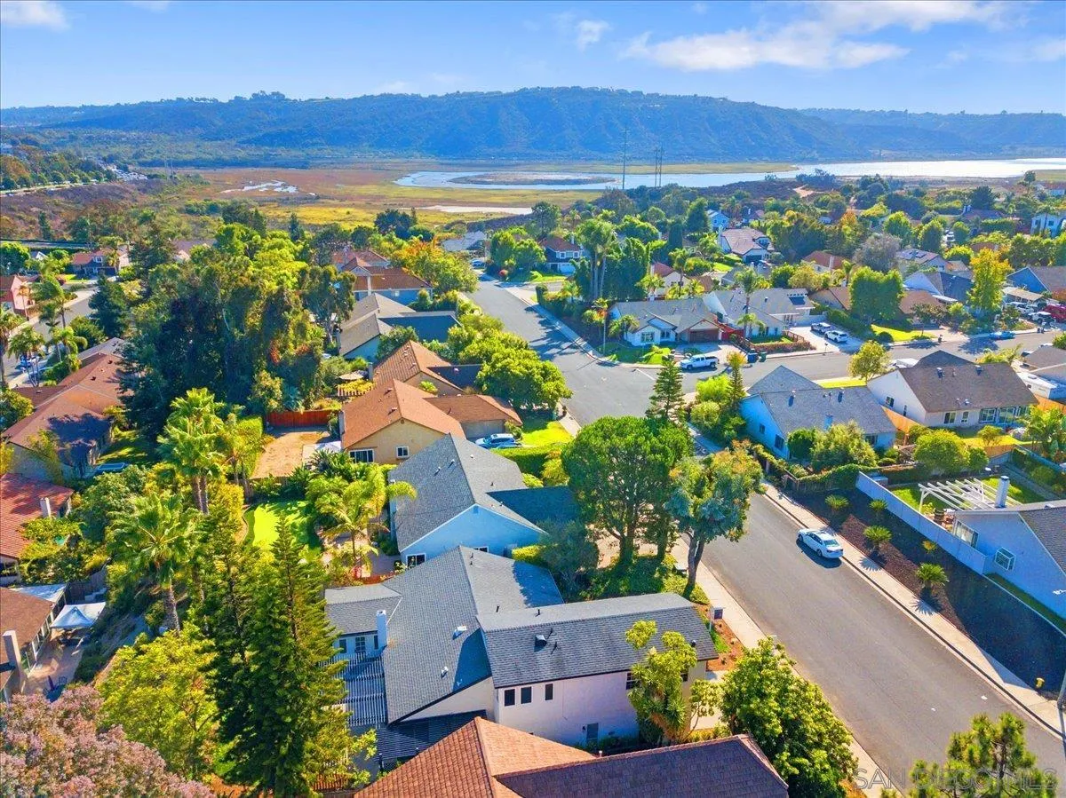 https://cdn.realtyfeed.com/cdn/127/250041353/e5499a275afc7954e8ed40c4723a9580.webp