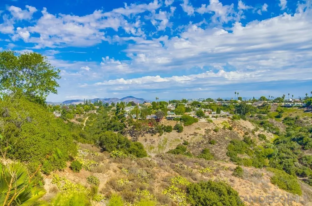 https://cdn.realtyfeed.com/cdn/127/250041355/2c87b23154b15c74554719a8f7c2a128.webp