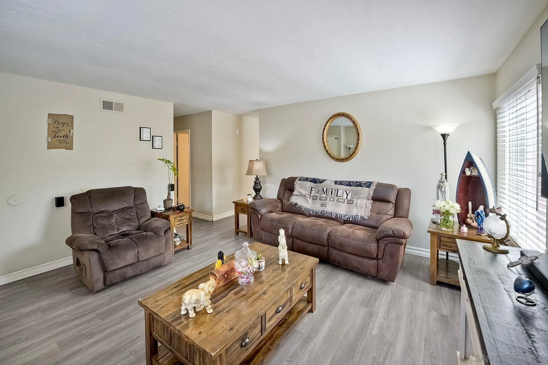 https://cdn.realtyfeed.com/cdn/127/250041358/21ab7f8a59a42f5b3bb333219c013030.webp